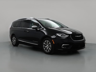 2025 Chrysler Pacifica Hybrid Pinnacle