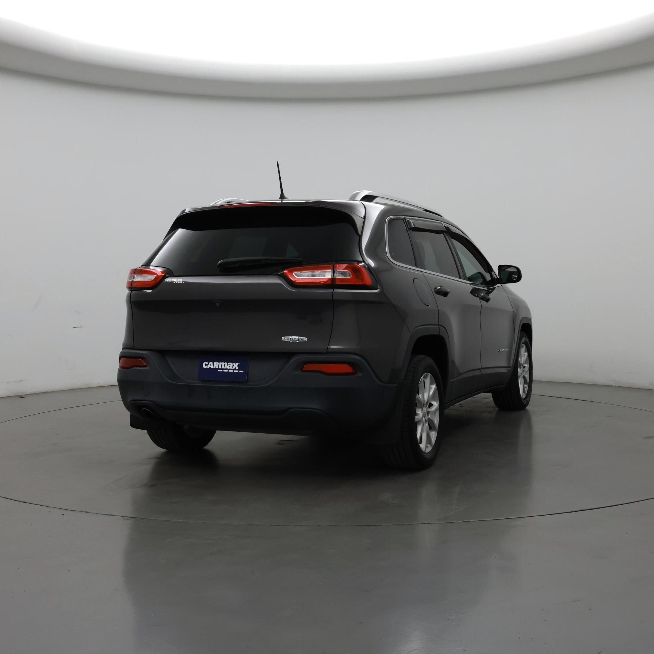 Thumbnail: 2018 Jeep Cherokee - 8