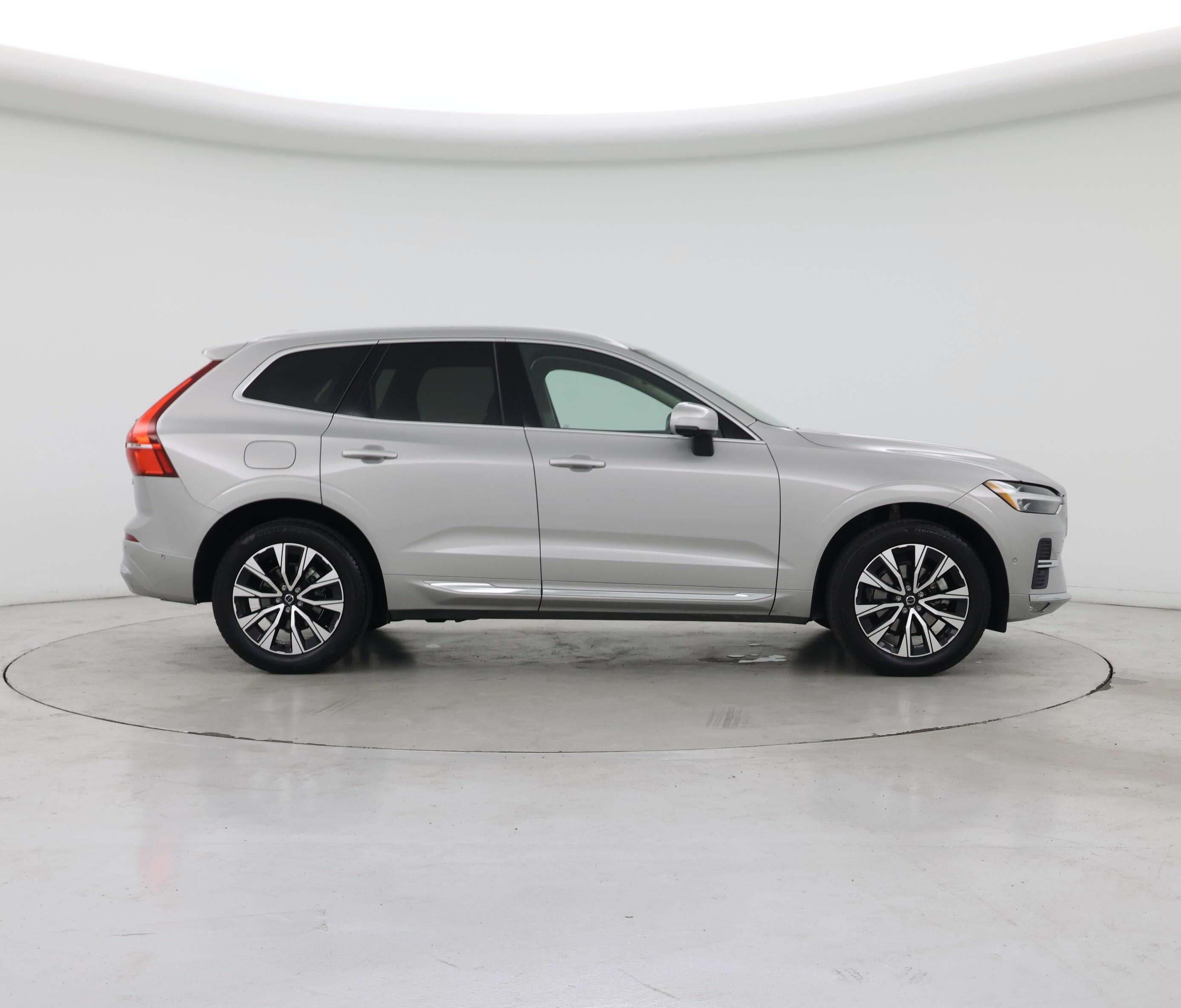 Thumbnail: 2023 Volvo XC60 - 7