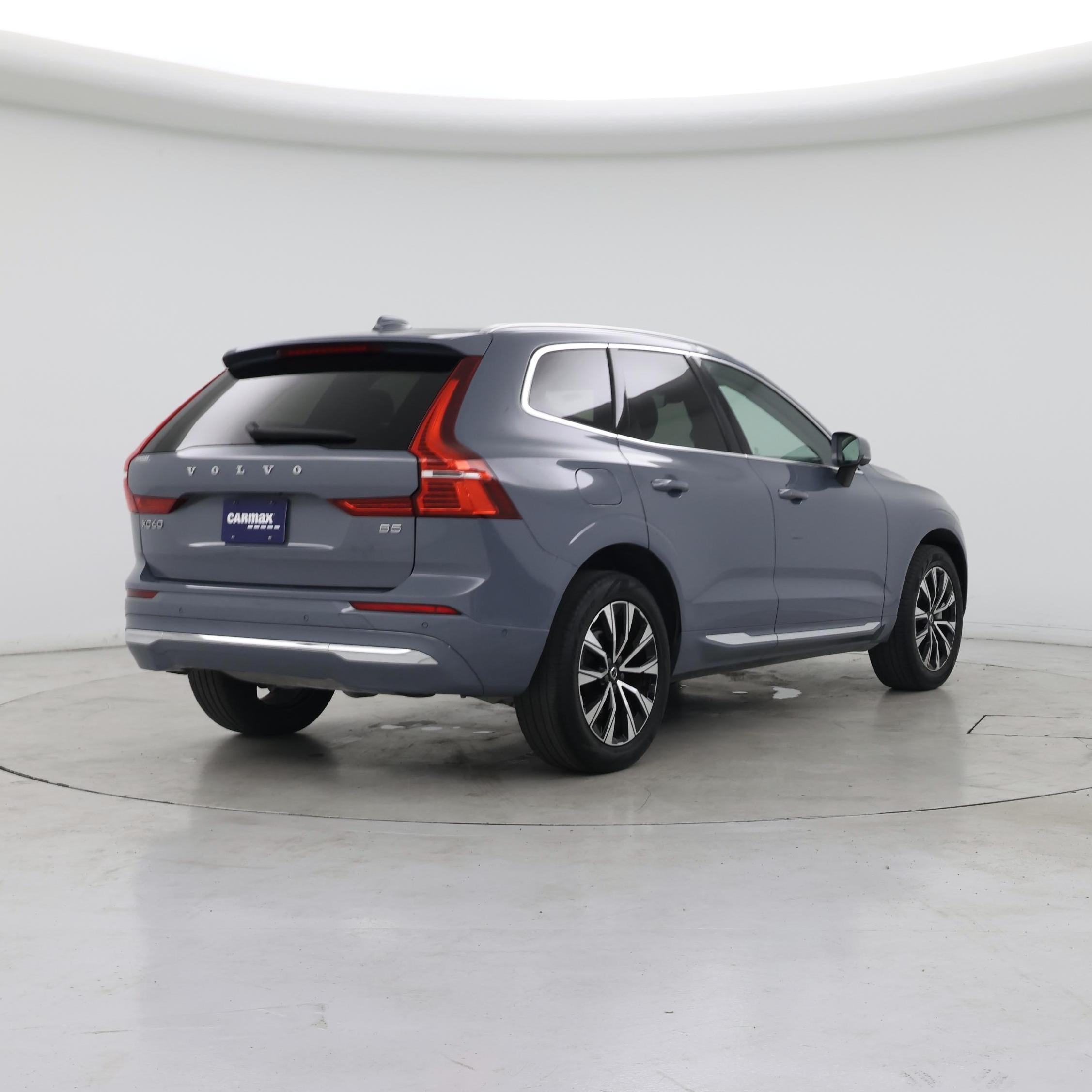 Thumbnail: 2023 Volvo XC60 - 8