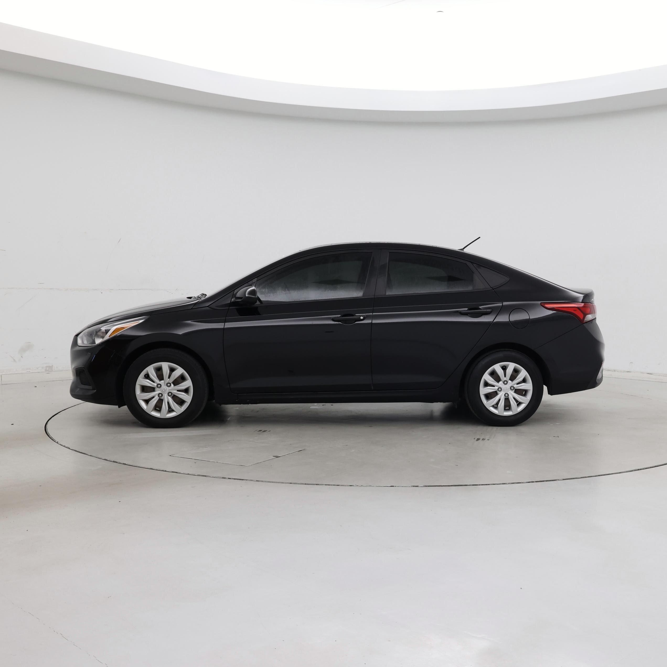 Thumbnail: 2022 Hyundai Accent - 3