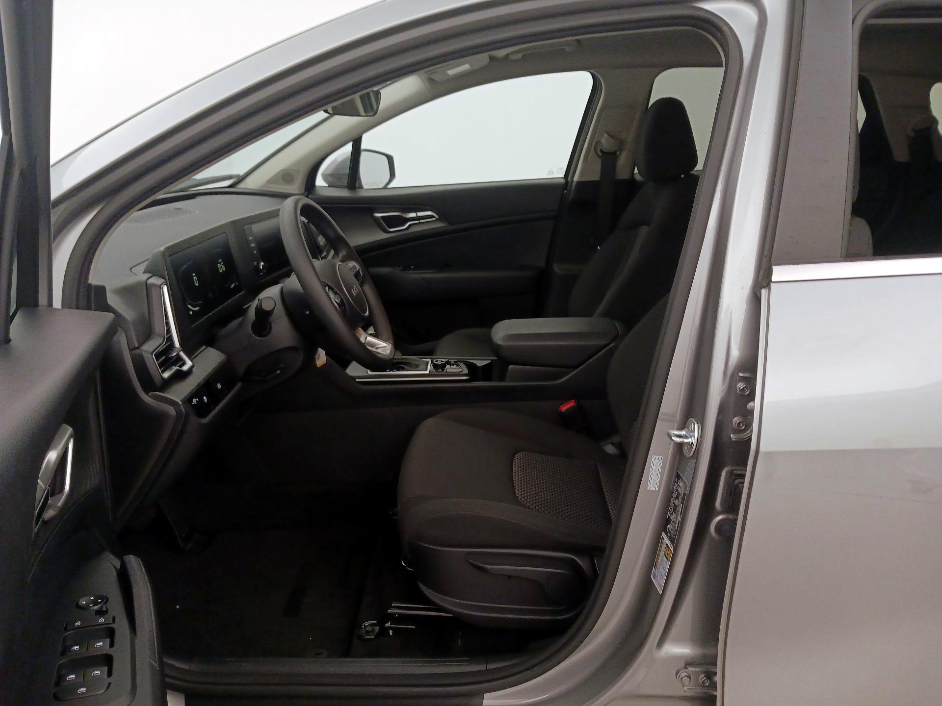 Thumbnail: 2025 Kia Sportage - 11