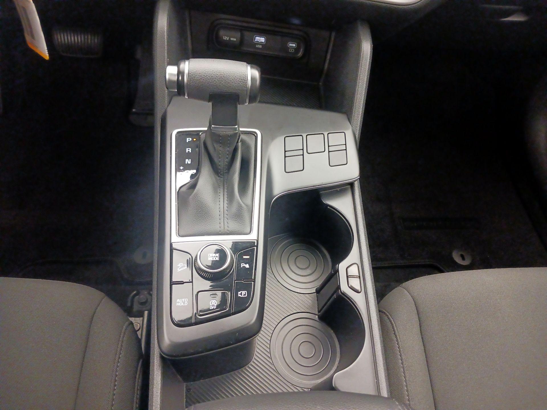 Thumbnail: 2025 Kia Sportage - 17
