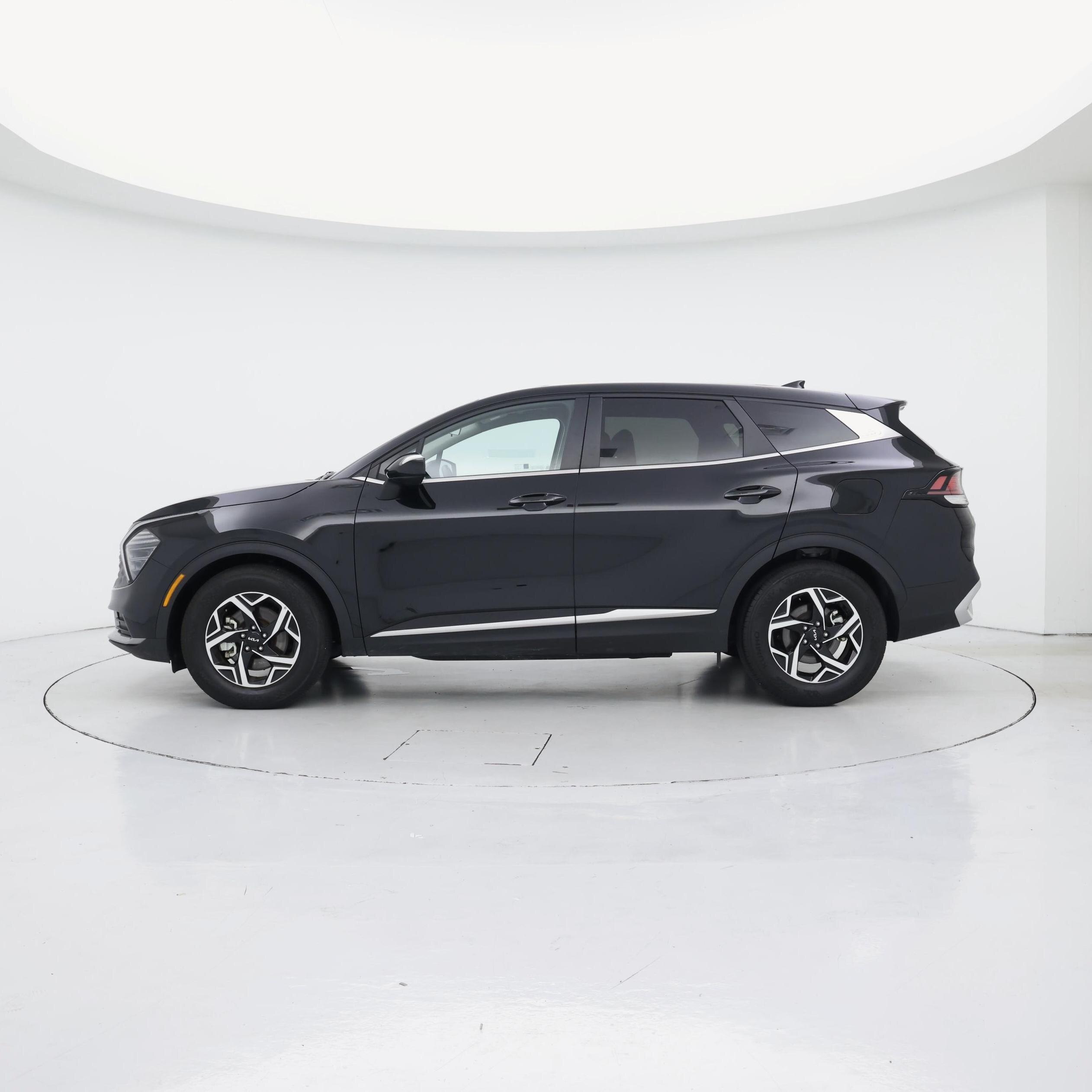 Thumbnail: 2025 Kia Sportage - 3