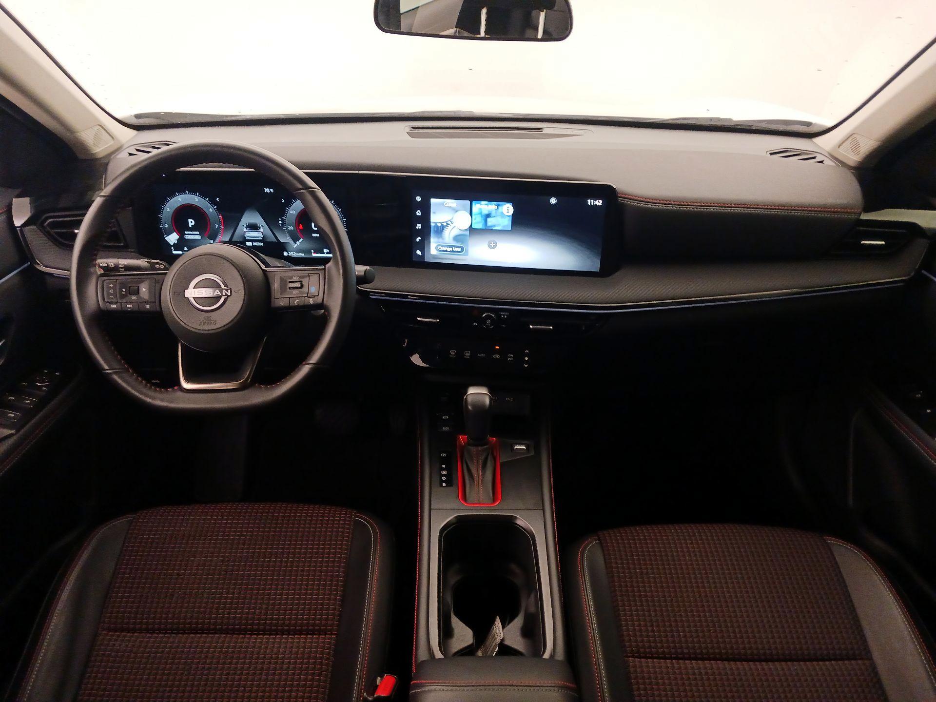 Thumbnail: 2025 Nissan Kicks - 9