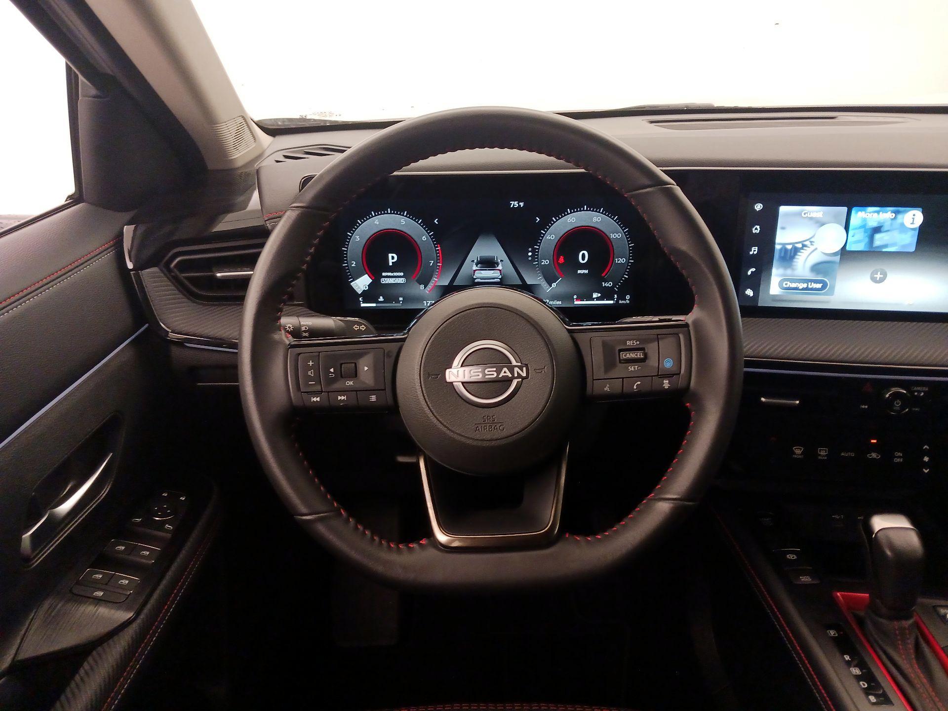 Thumbnail: 2025 Nissan Kicks - 10