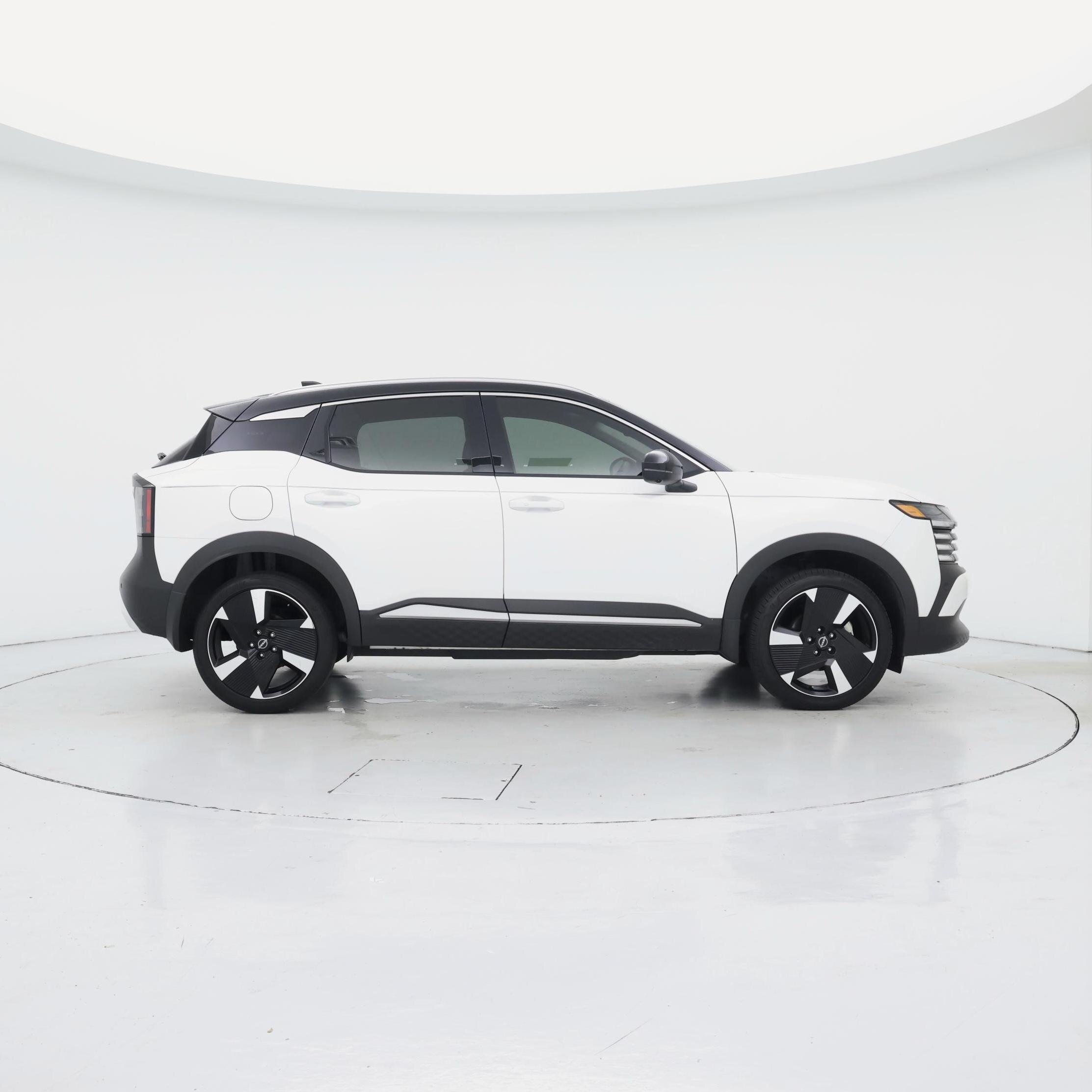 Thumbnail: 2025 Nissan Kicks - 7