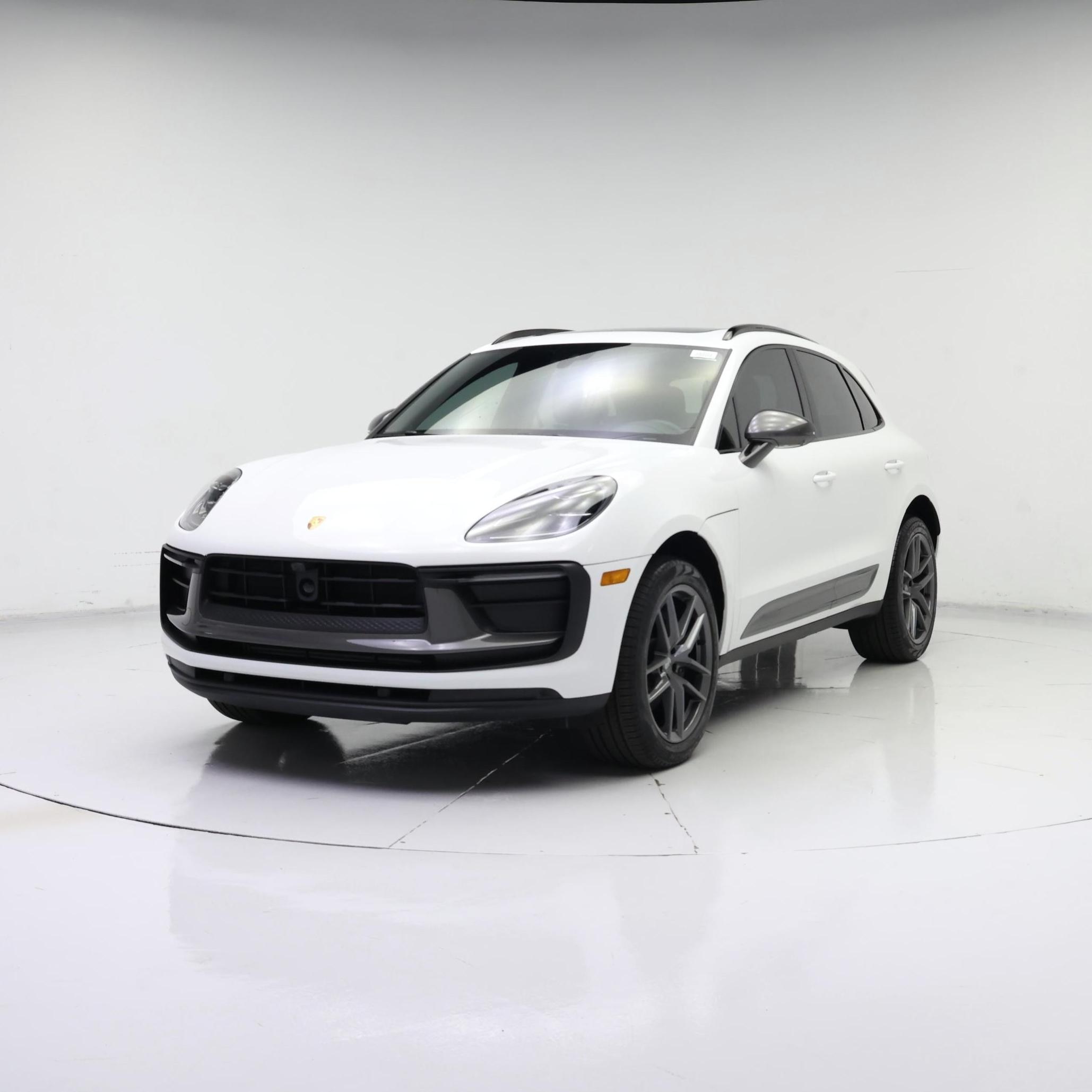 Thumbnail: 2025 Porsche Macan - 4