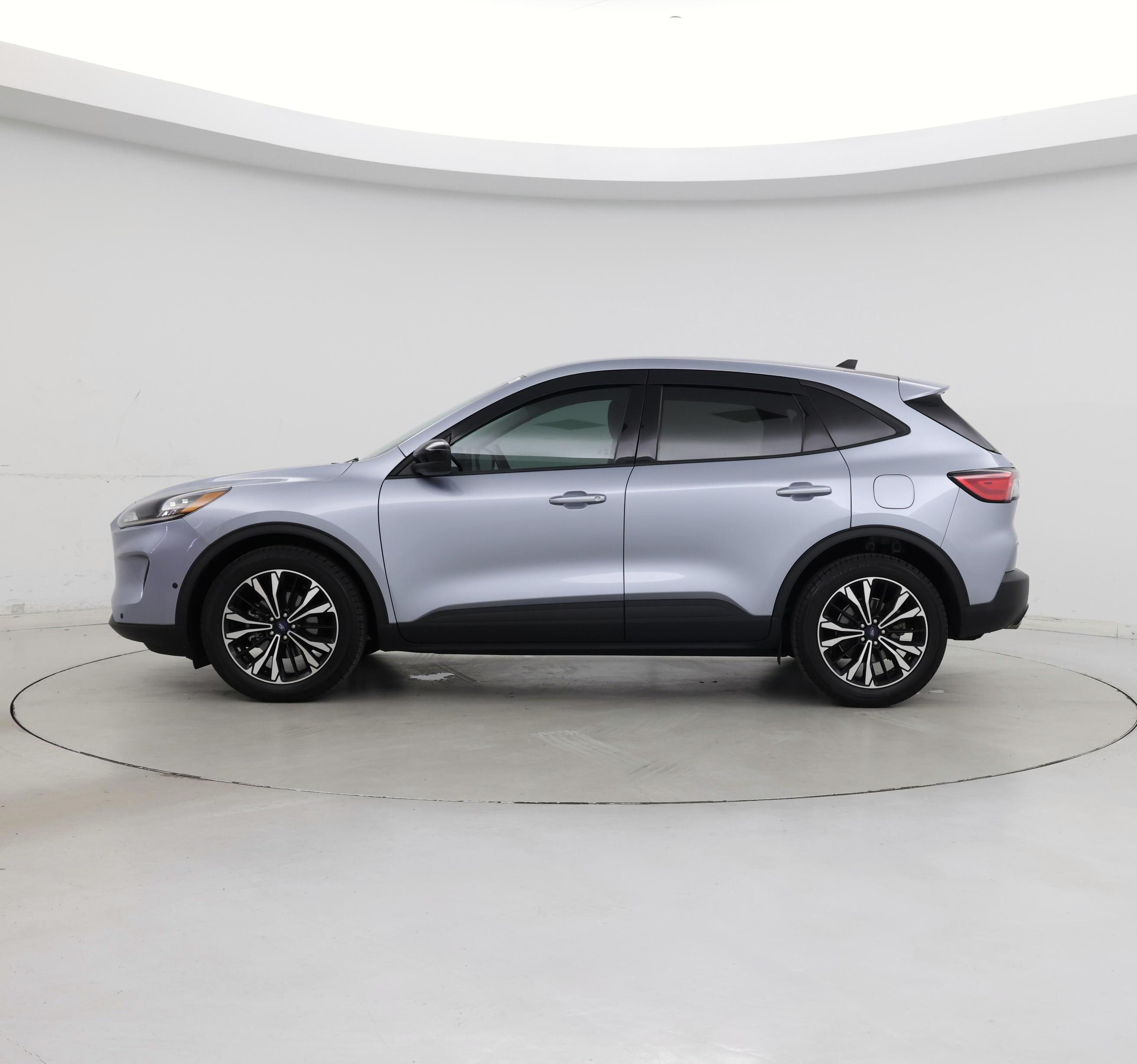 Thumbnail: 2022 Ford Escape - 3