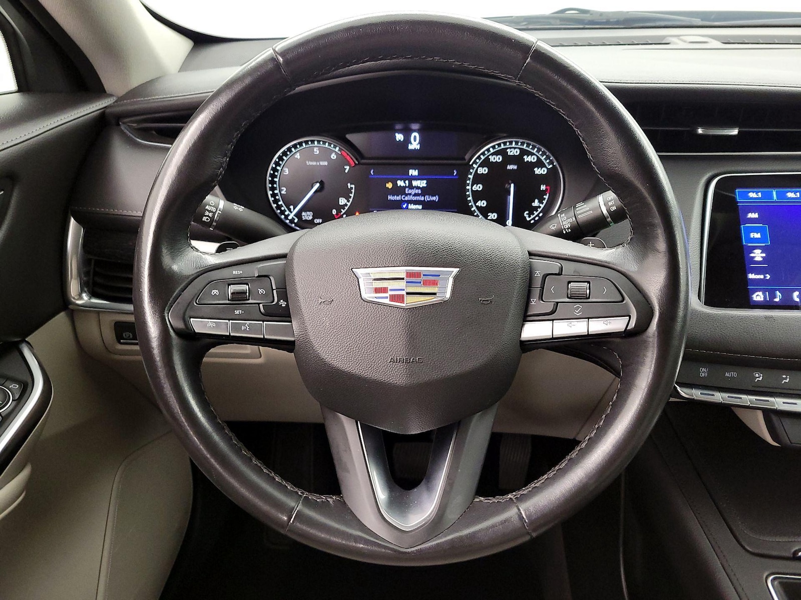 2022 Cadillac XT4 Premium Luxury - Photo 11