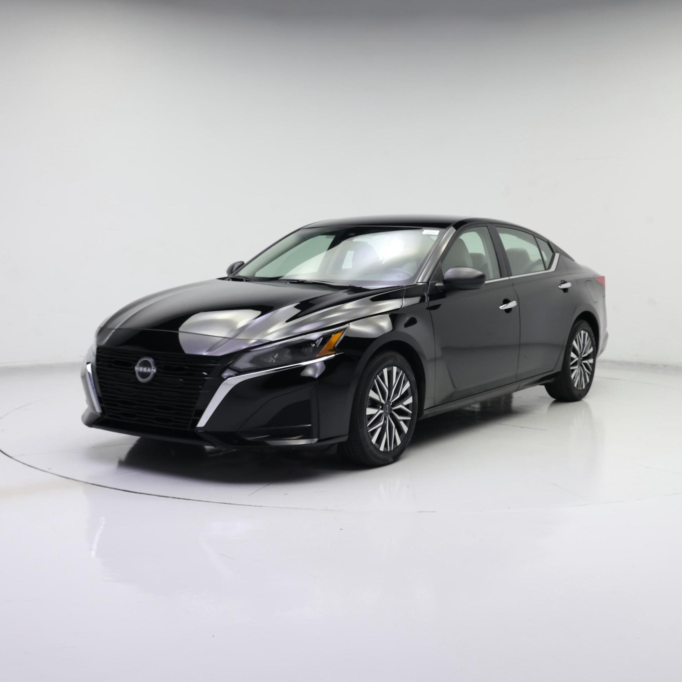 Thumbnail: 2025 Nissan Altima - 4