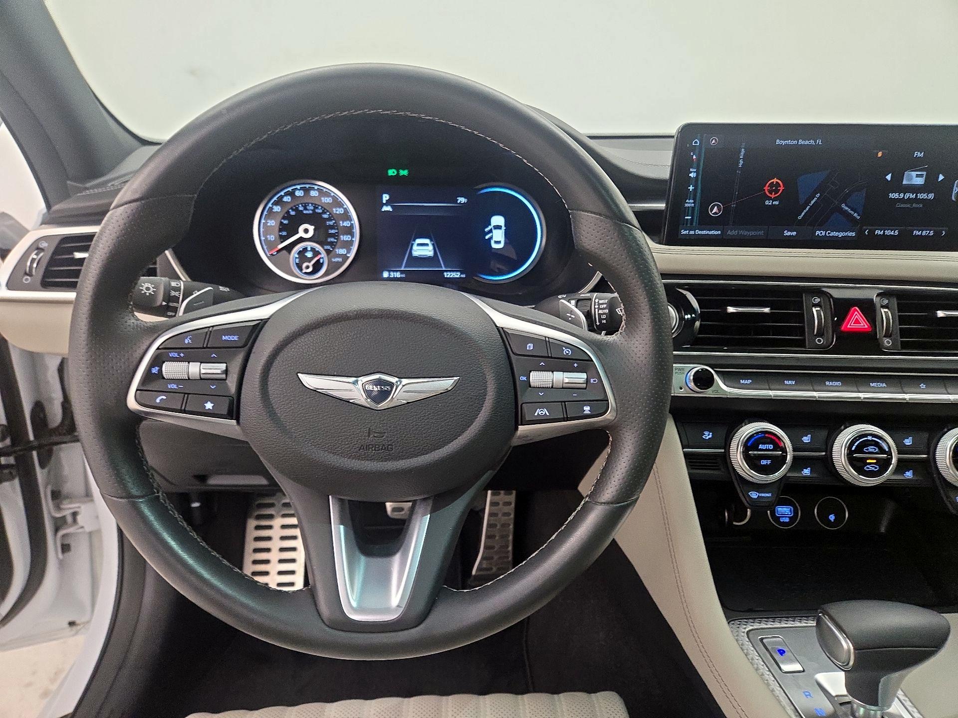 Thumbnail: 2023 Genesis G70 - 10