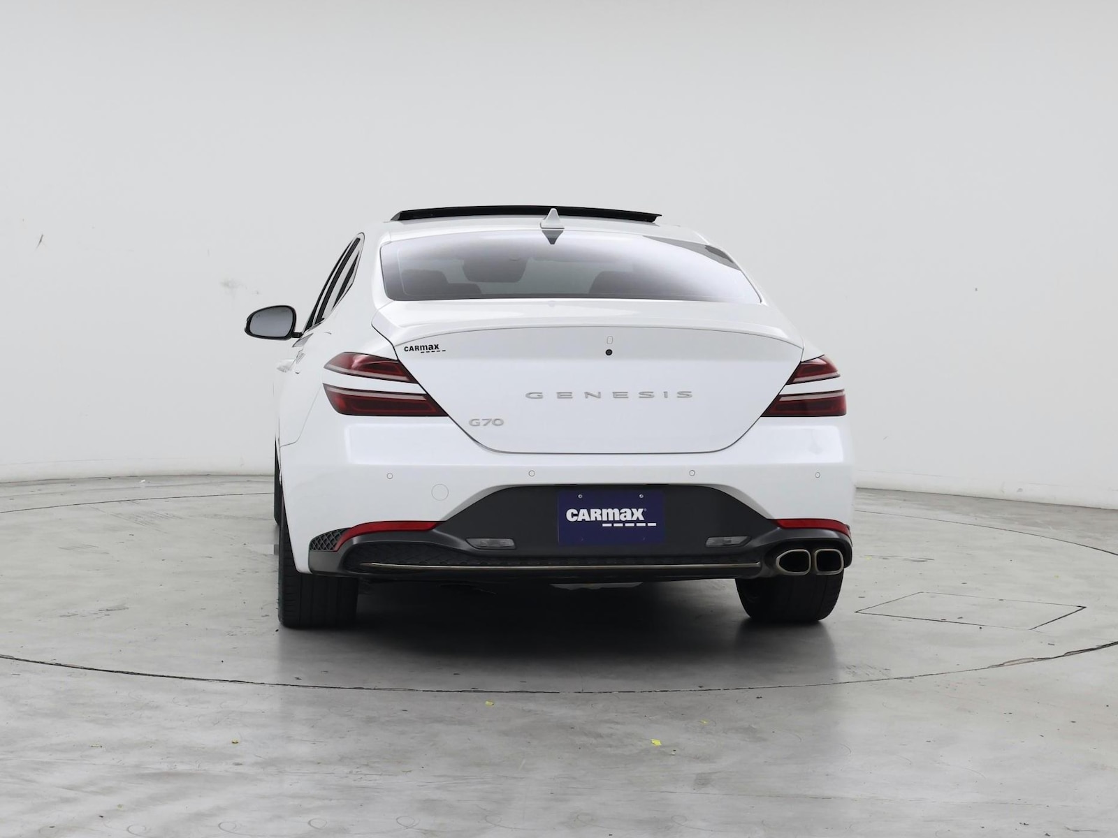 2023 GENESIS G70 Standard - Photo 7