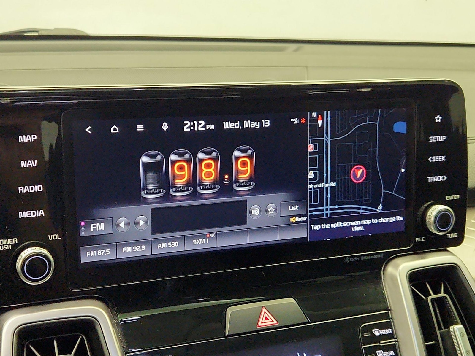 2022 Kia Sorento EX Hybrid - Photo 17