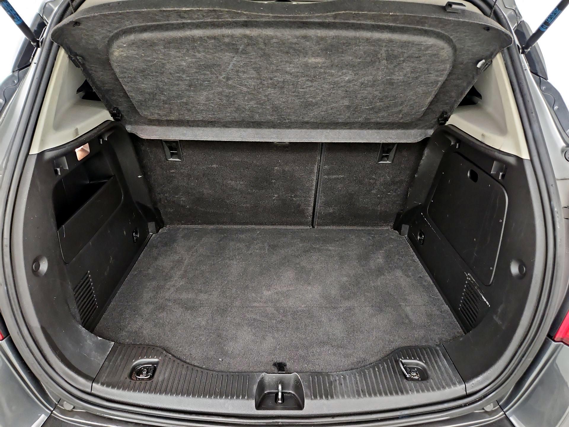 Thumbnail: 2016 Buick Encore - 18