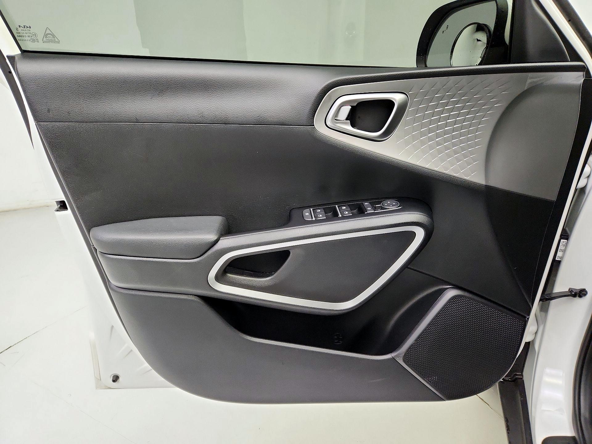Thumbnail: 2025 Kia Soul - 12