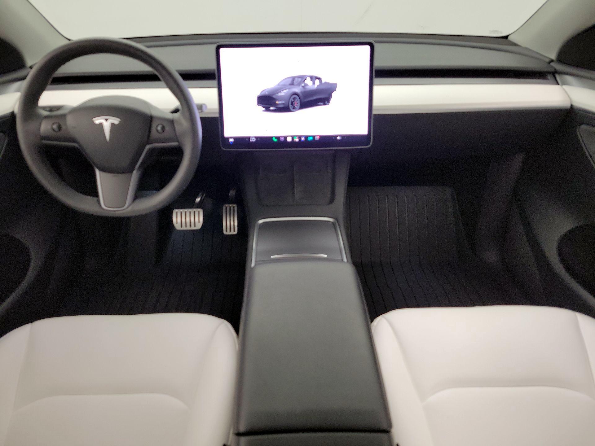 Thumbnail: 2023 Tesla Model Y - 9