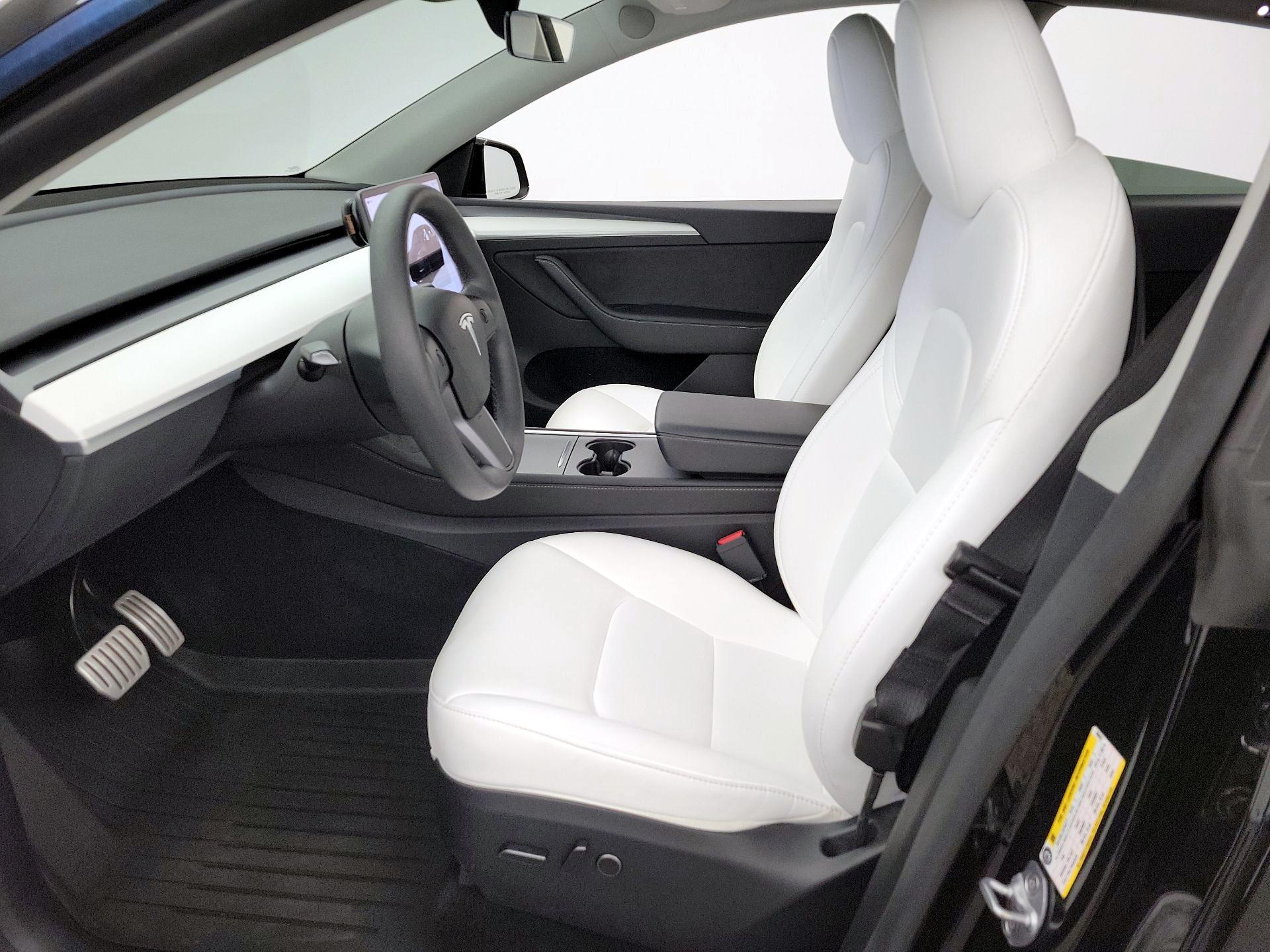 Thumbnail: 2023 Tesla Model Y - 11
