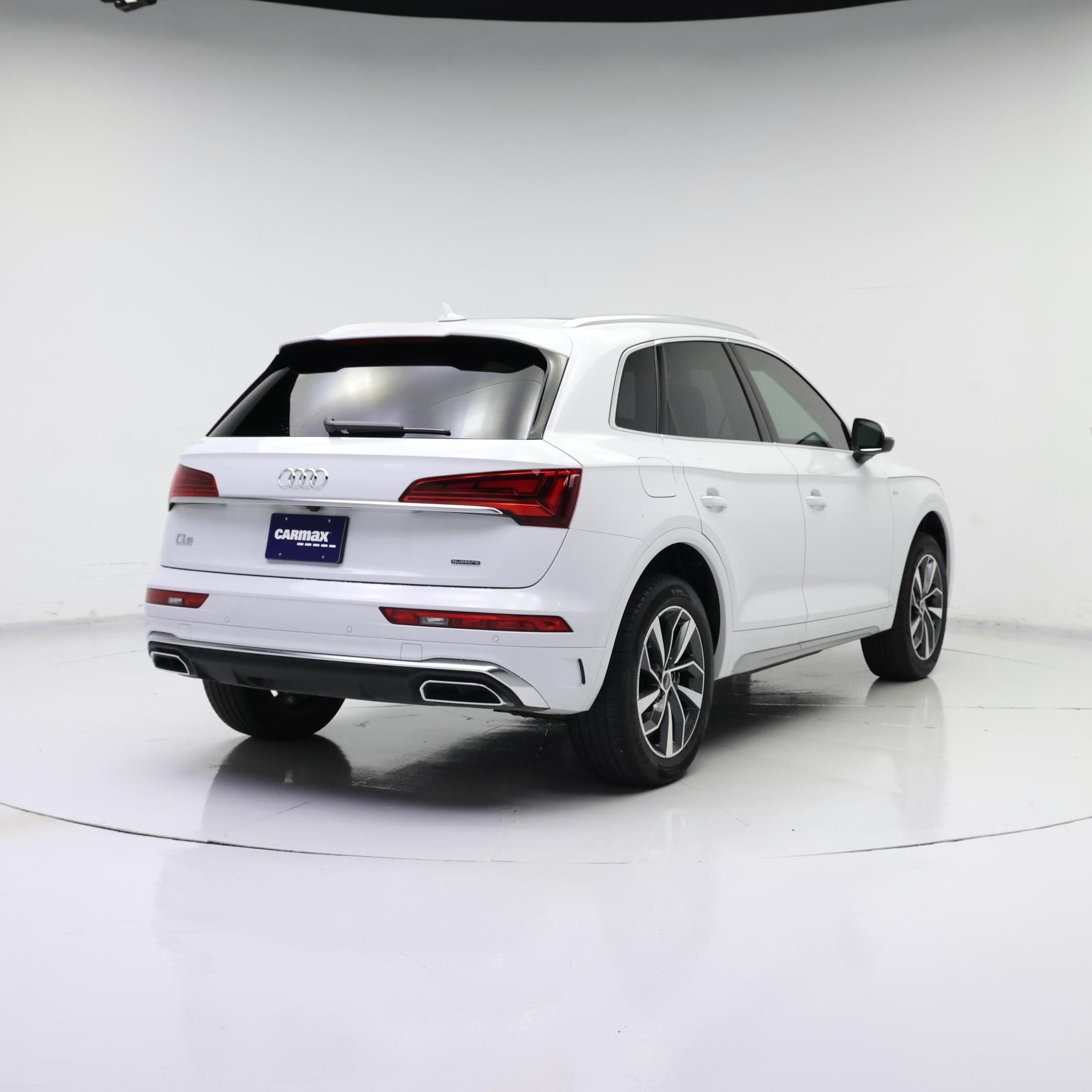 Thumbnail: 2023 Audi Q5 - 8