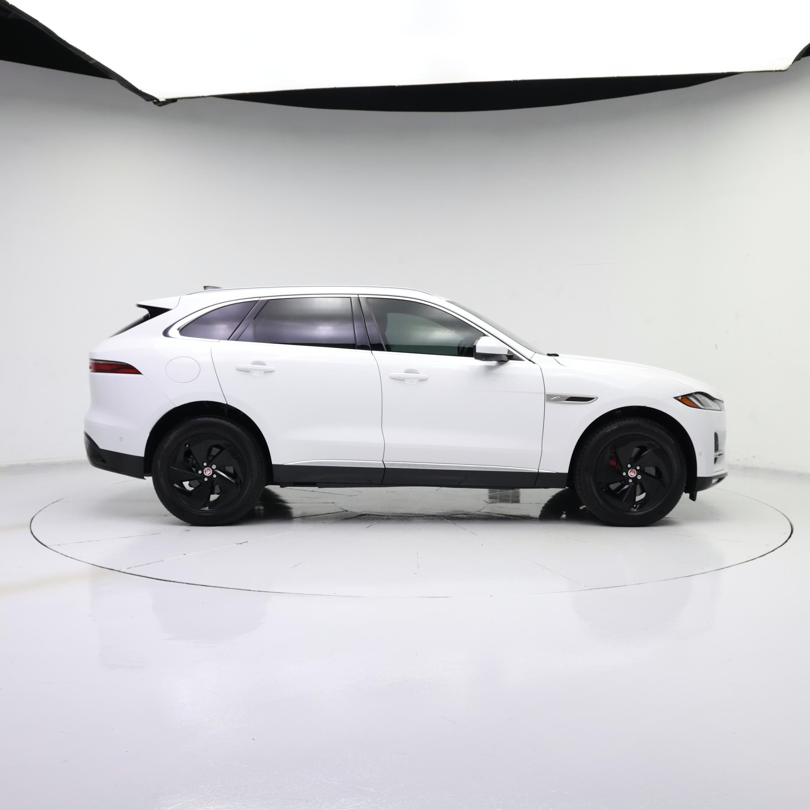 Thumbnail: 2021 Jaguar F-Pace - 7
