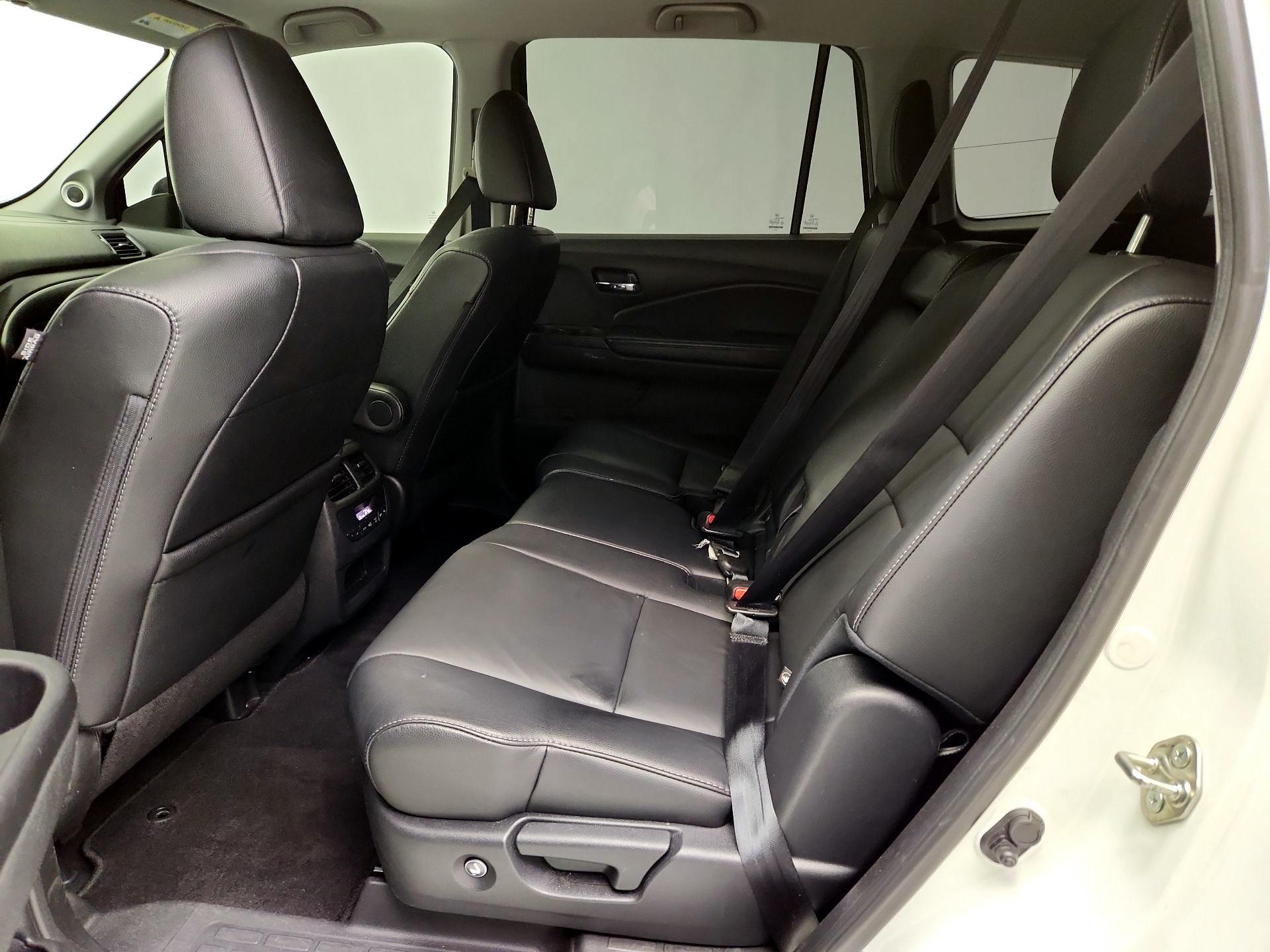 Thumbnail: 2018 Honda Pilot - 20