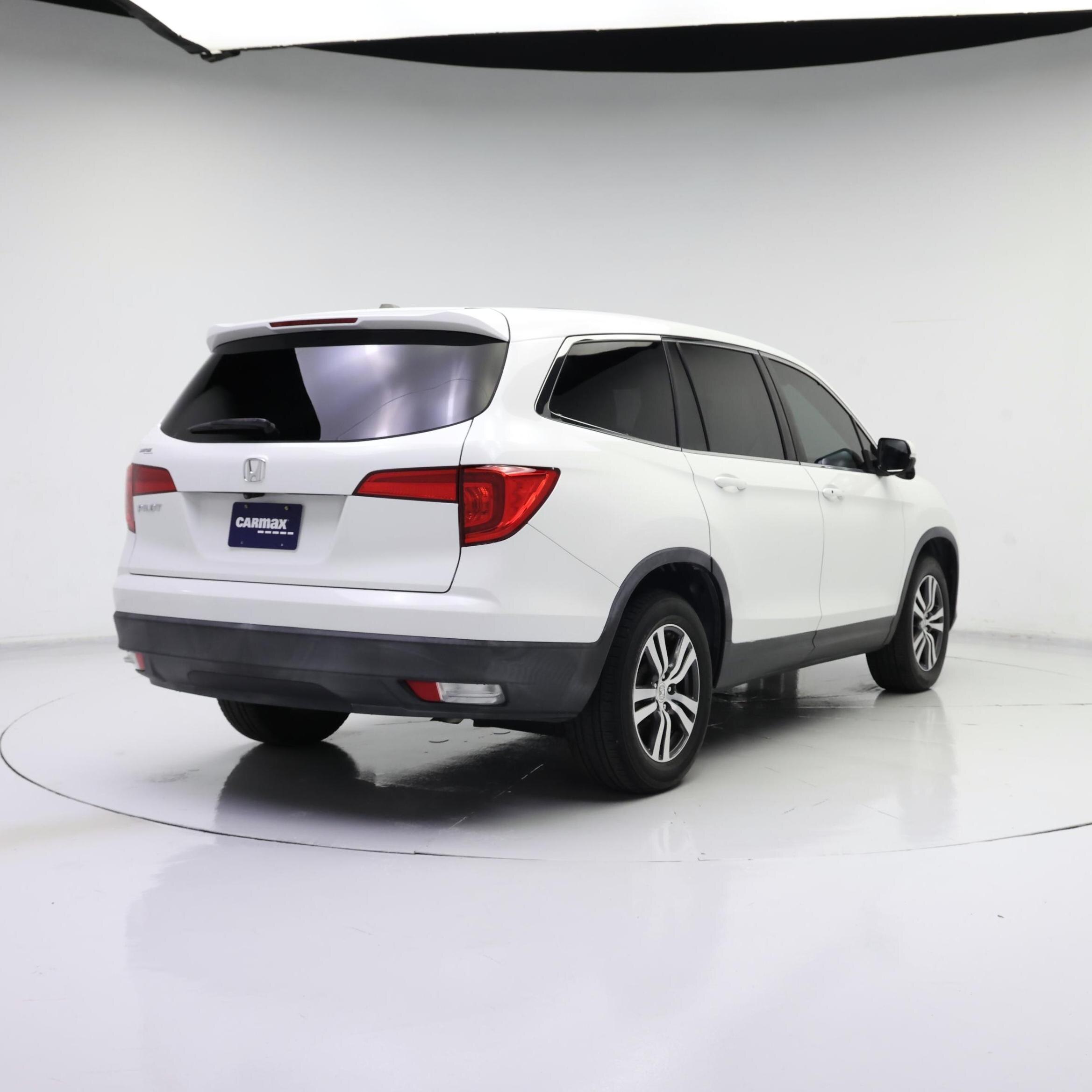 Thumbnail: 2018 Honda Pilot - 8