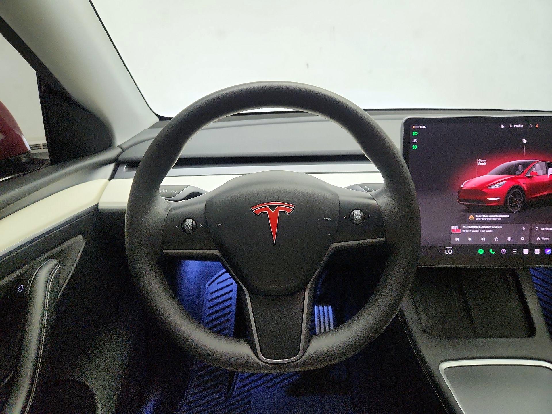Thumbnail: 2023 Tesla Model Y - 10