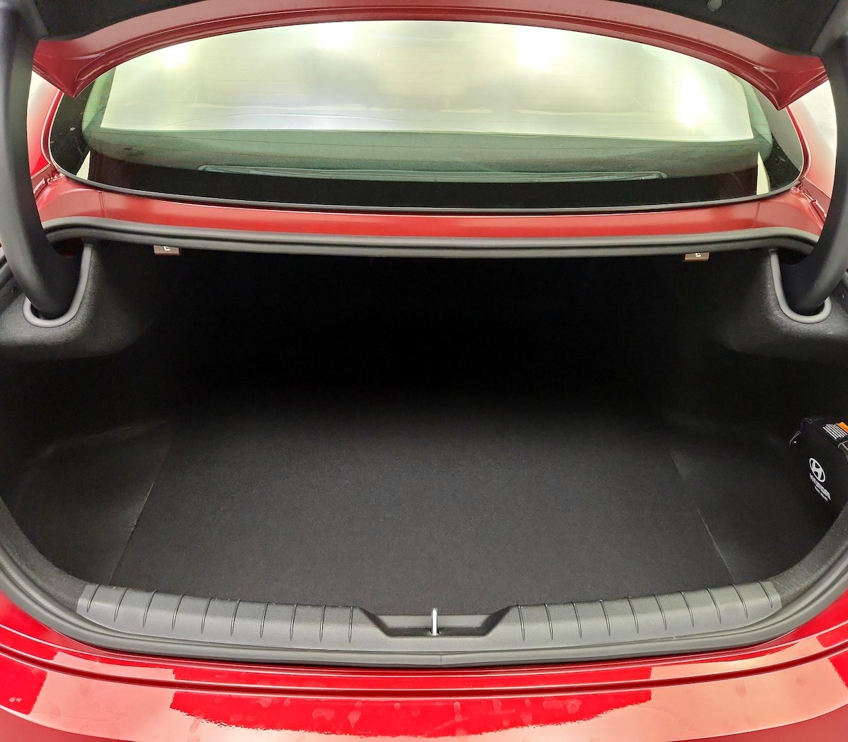 Trunk/Cargo (Seats Up)