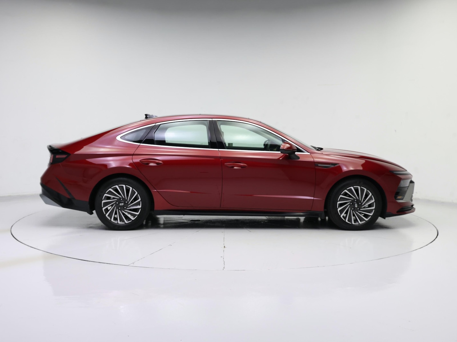 2024 Hyundai Sonata Hybrid Limited - Photo 8