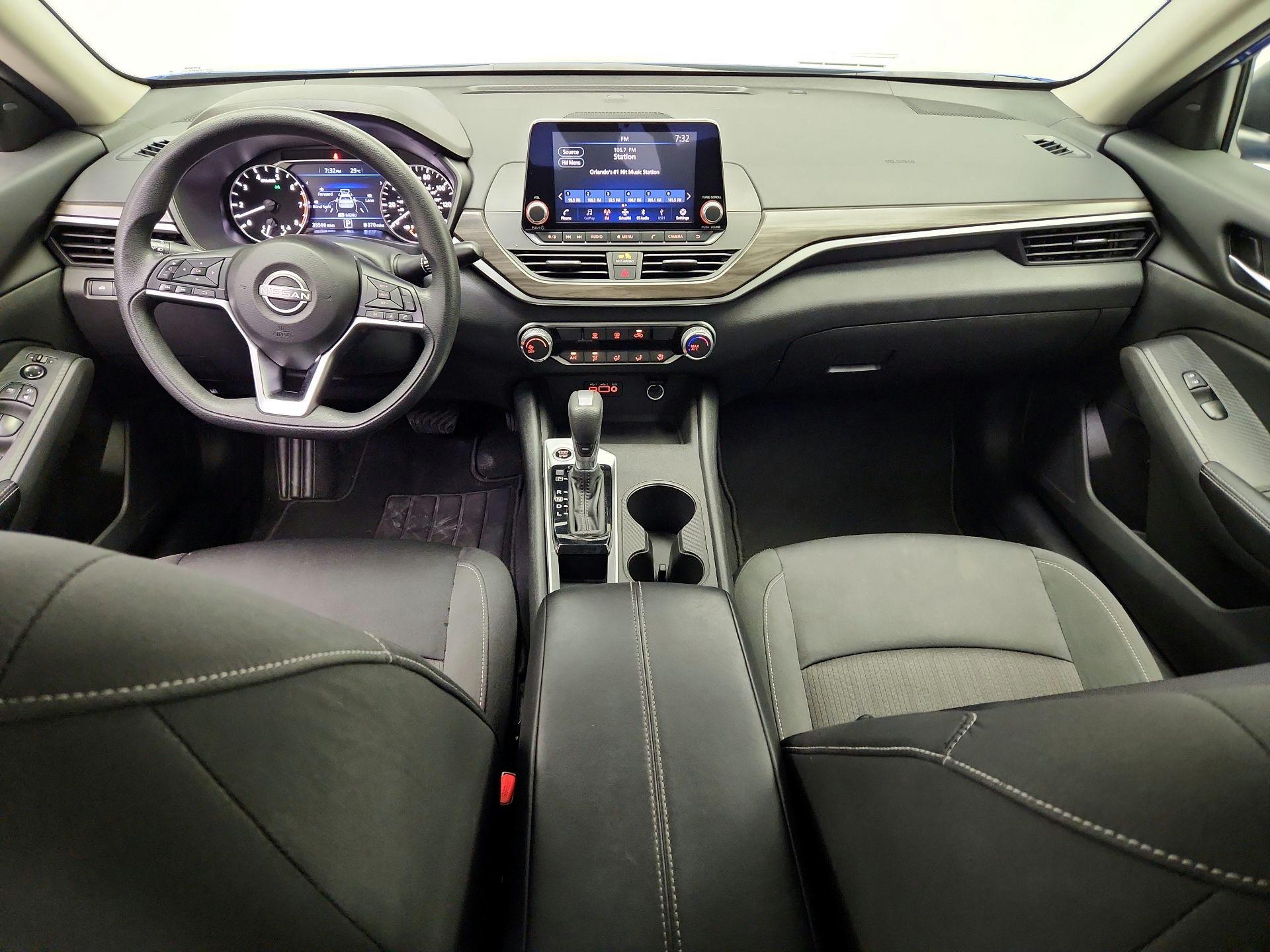 Thumbnail: 2025 Nissan Altima - 9