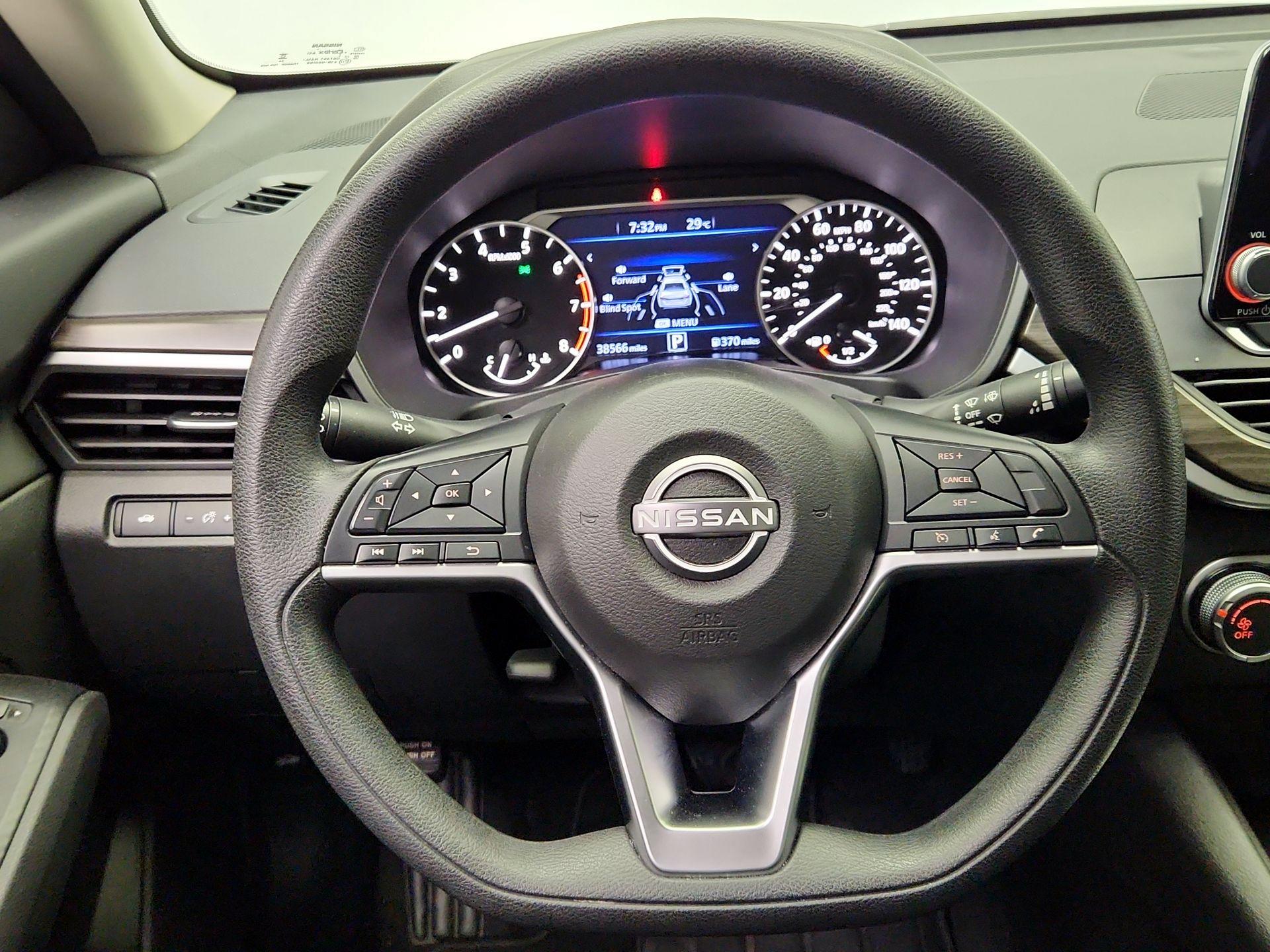 Thumbnail: 2025 Nissan Altima - 10