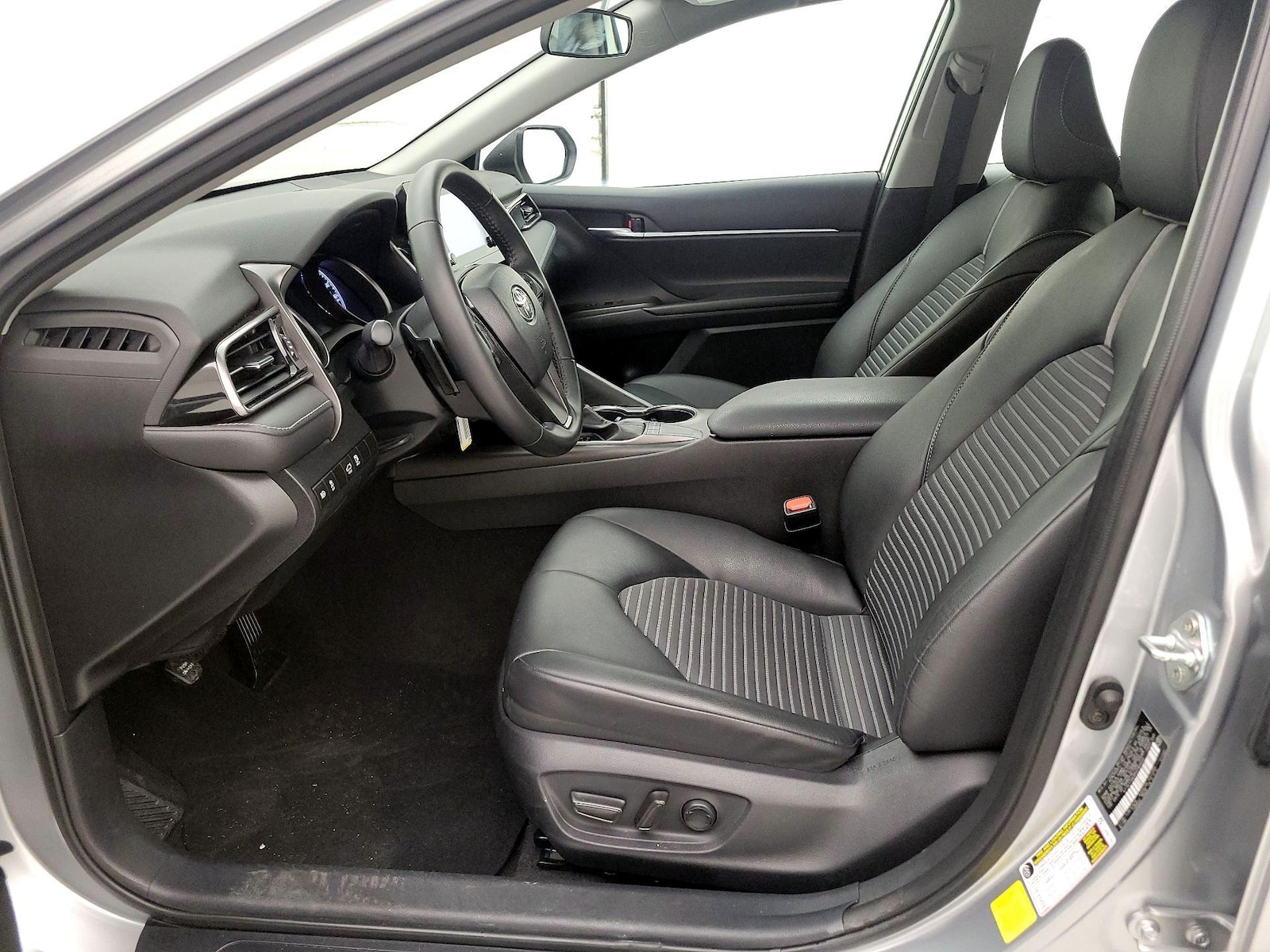 Power Seat(s) & Side Airbags