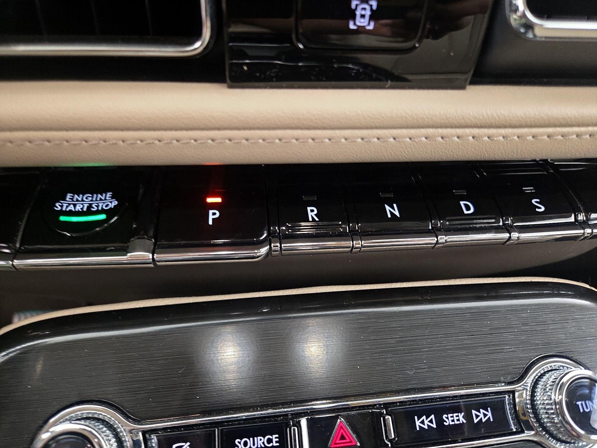 Thumbnail: 2022 Lincoln Nautilus - 18
