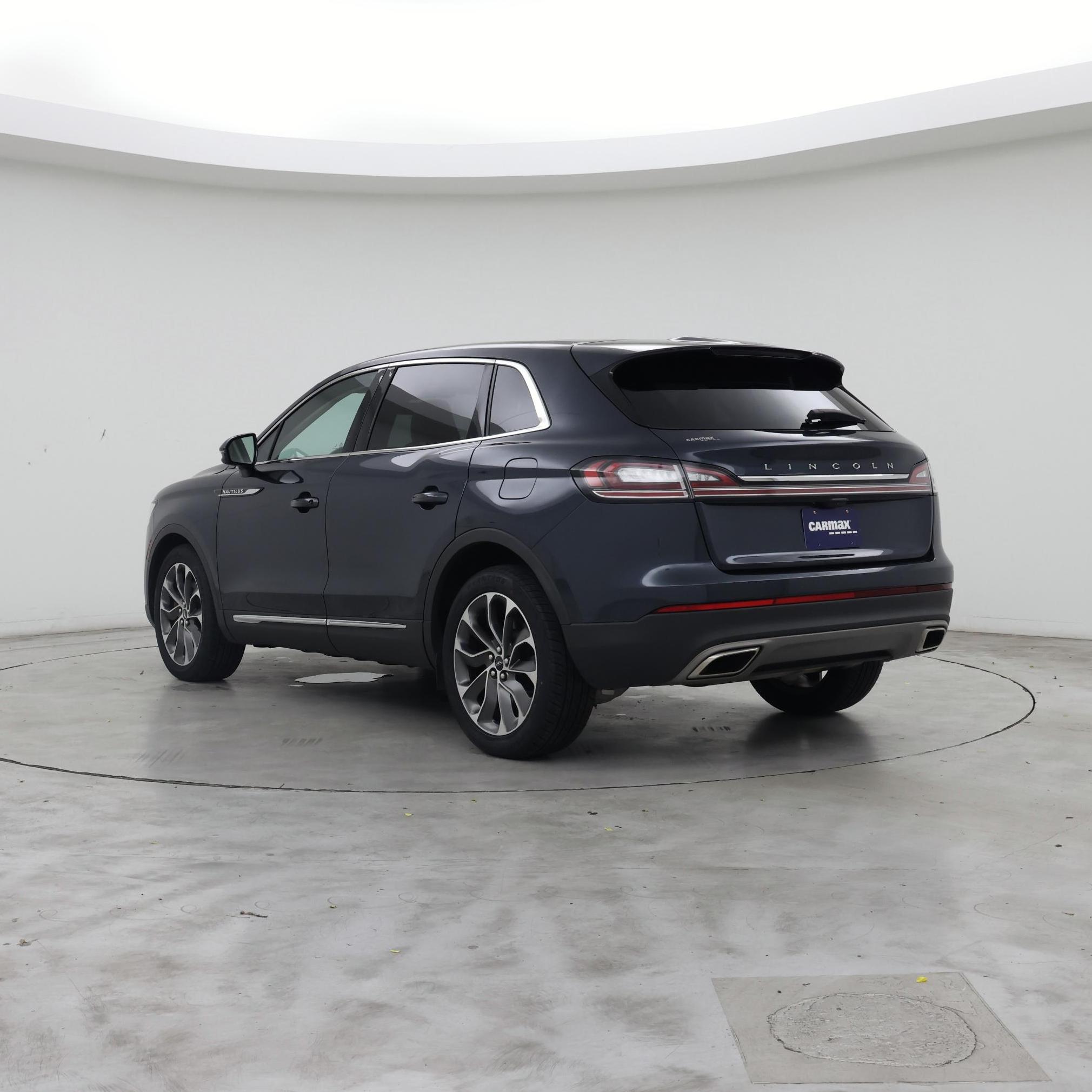 Thumbnail: 2022 Lincoln Nautilus - 2