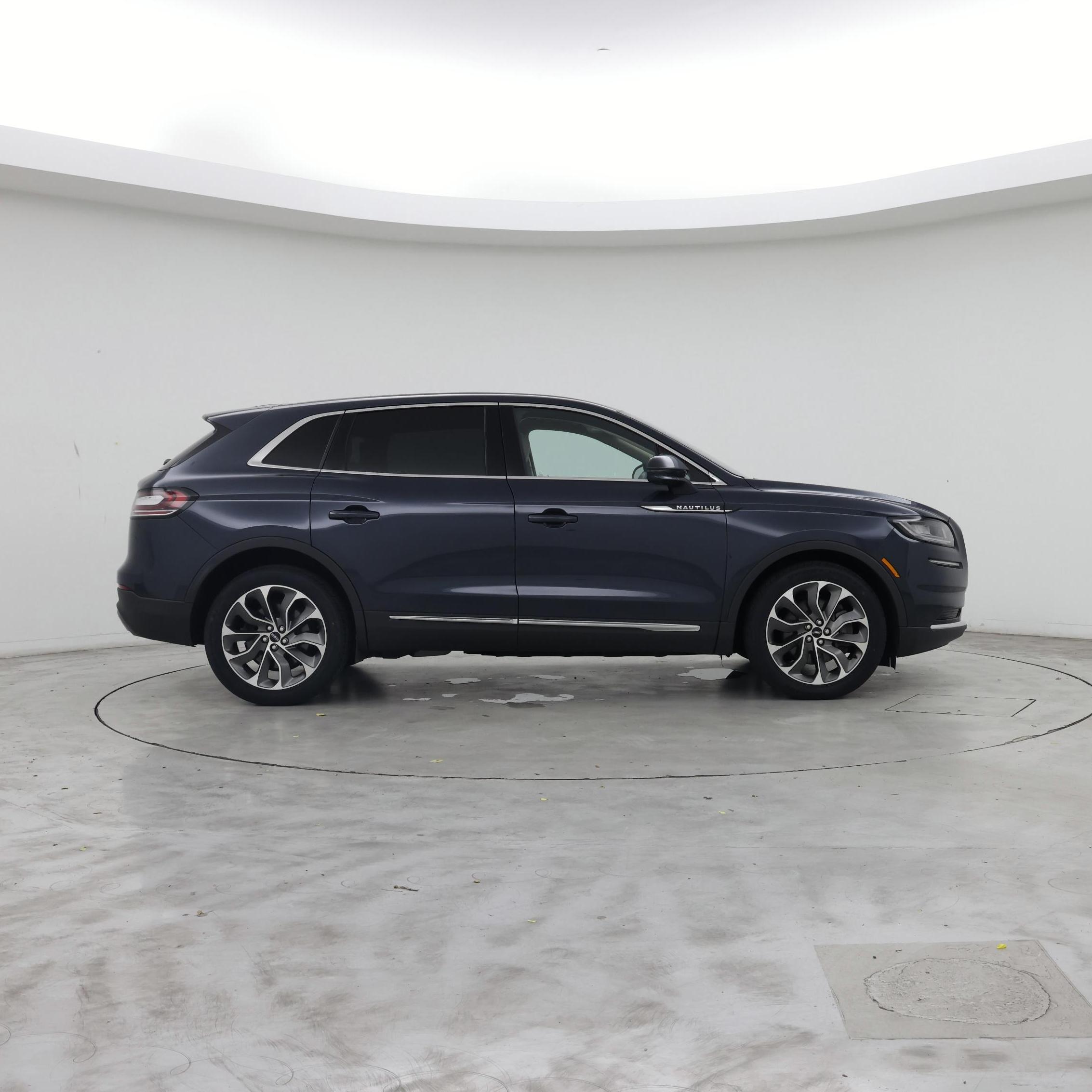 Thumbnail: 2022 Lincoln Nautilus - 7
