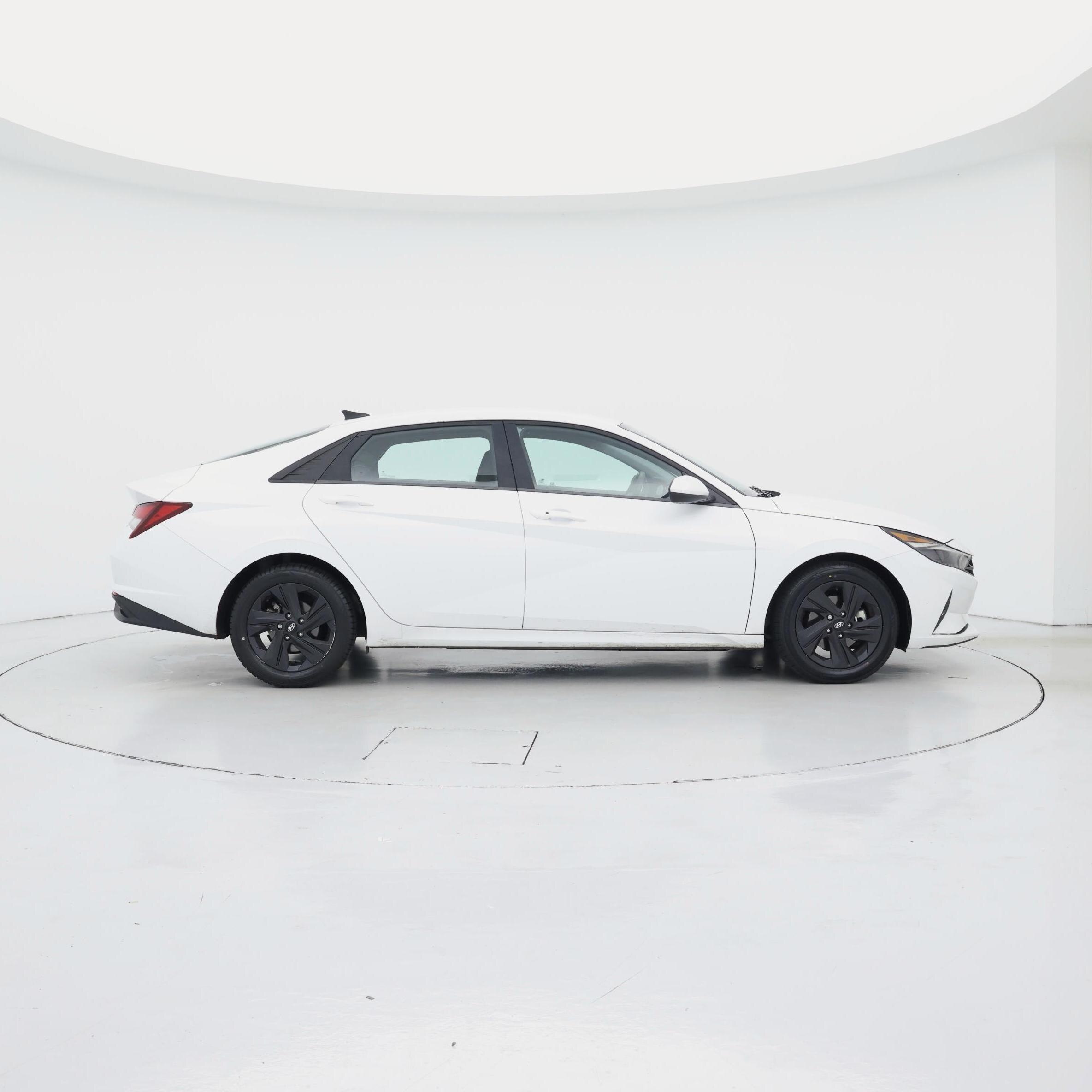 Thumbnail: 2022 Hyundai Elantra - 7