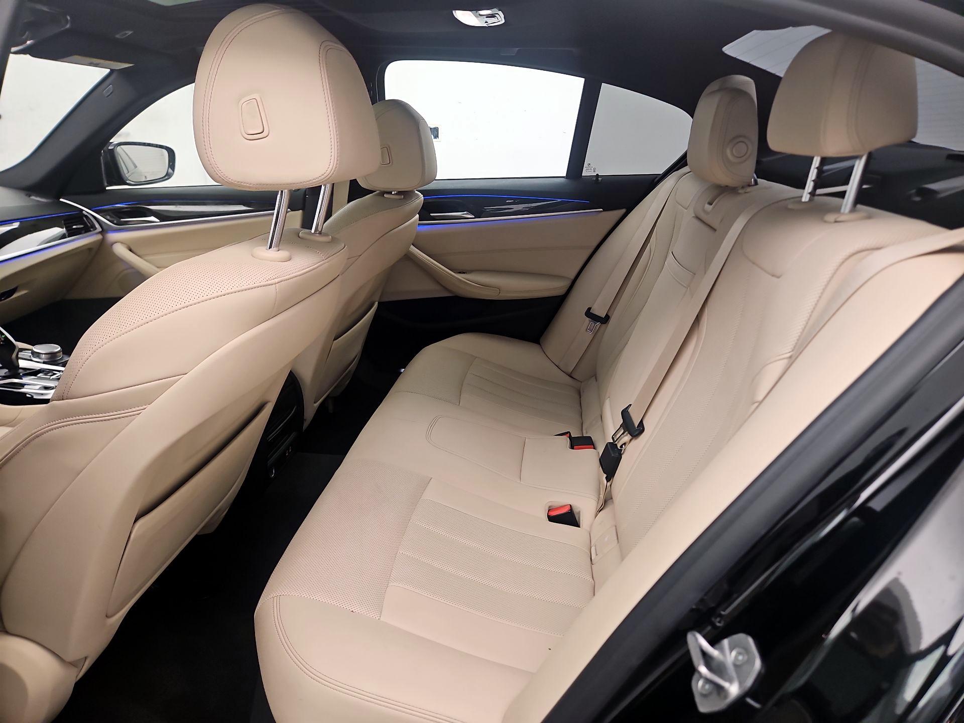 Thumbnail: 2021 BMW 5 Series - 19