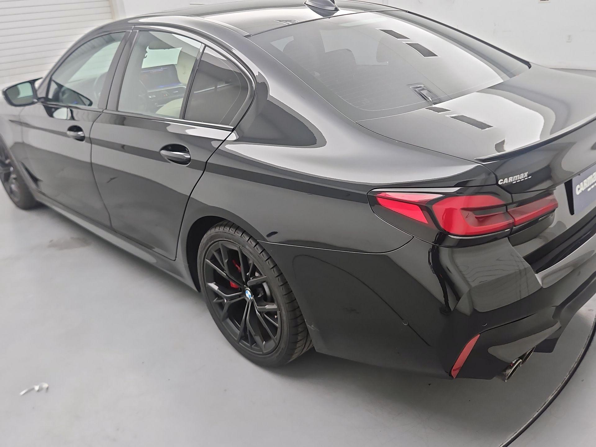 Thumbnail: 2021 BMW 5 Series - 7