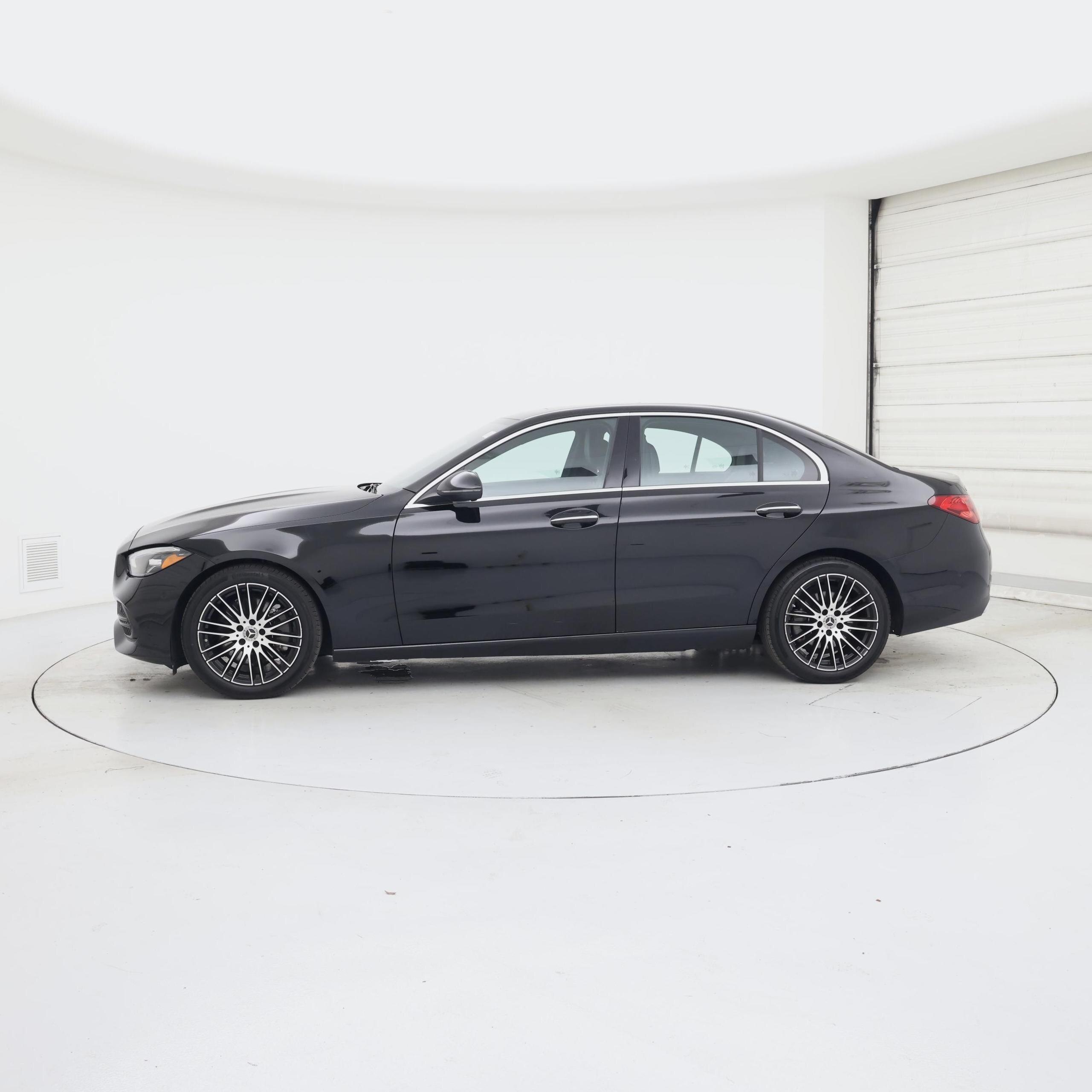 Thumbnail: 2025 Mercedes-Benz C-Class - 3