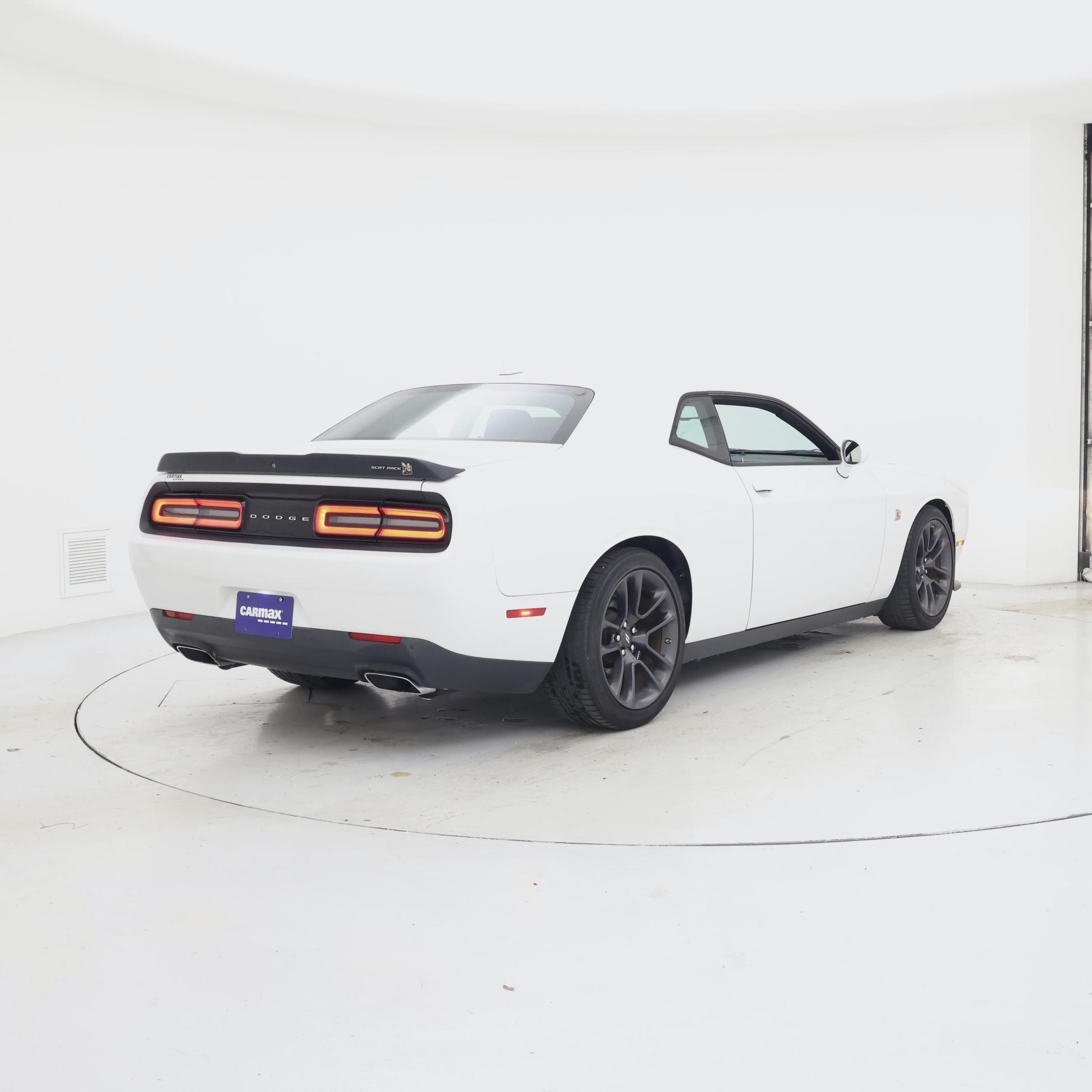 Thumbnail: 2020 Dodge Challenger - 8