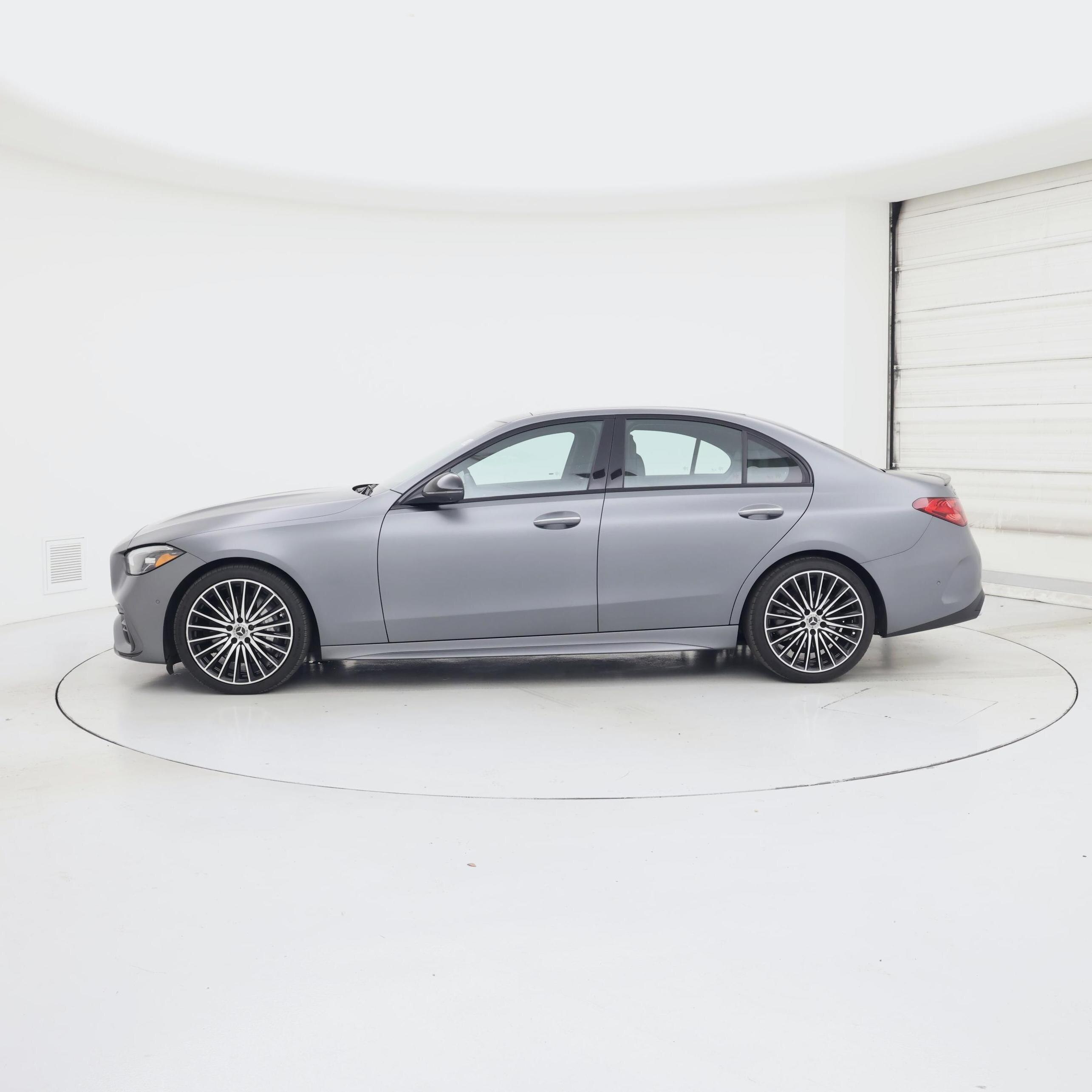 Thumbnail: 2023 Mercedes-Benz C-Class - 3
