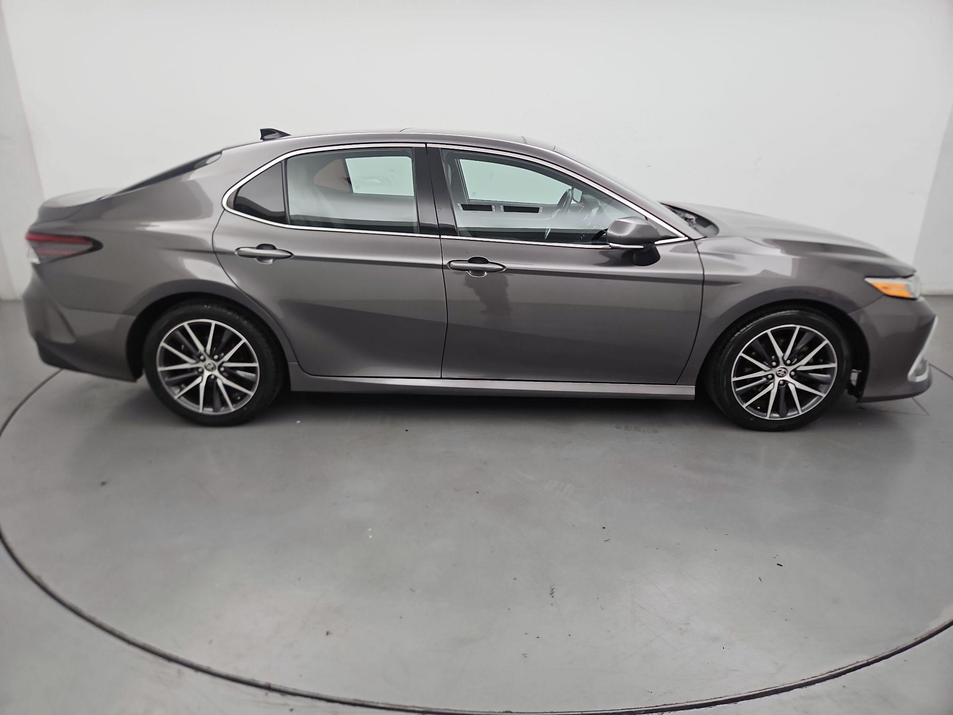 Thumbnail: 2023 Toyota Camry - 4