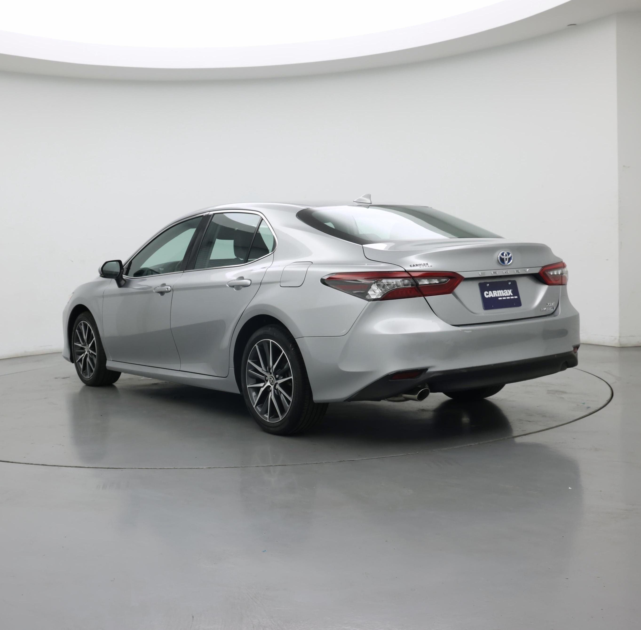 Thumbnail: 2022 Toyota Camry - 2