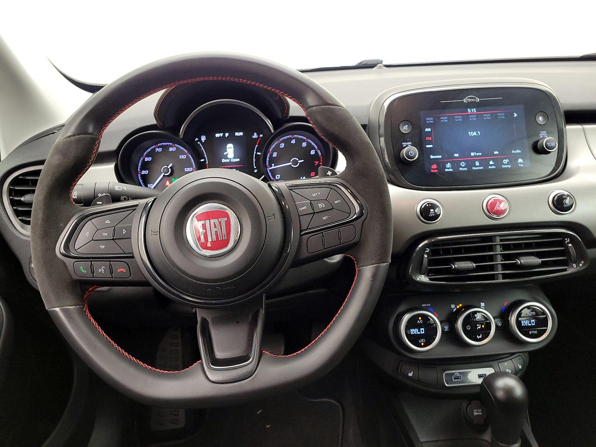 Thumbnail: 2023 Fiat 500X - 10