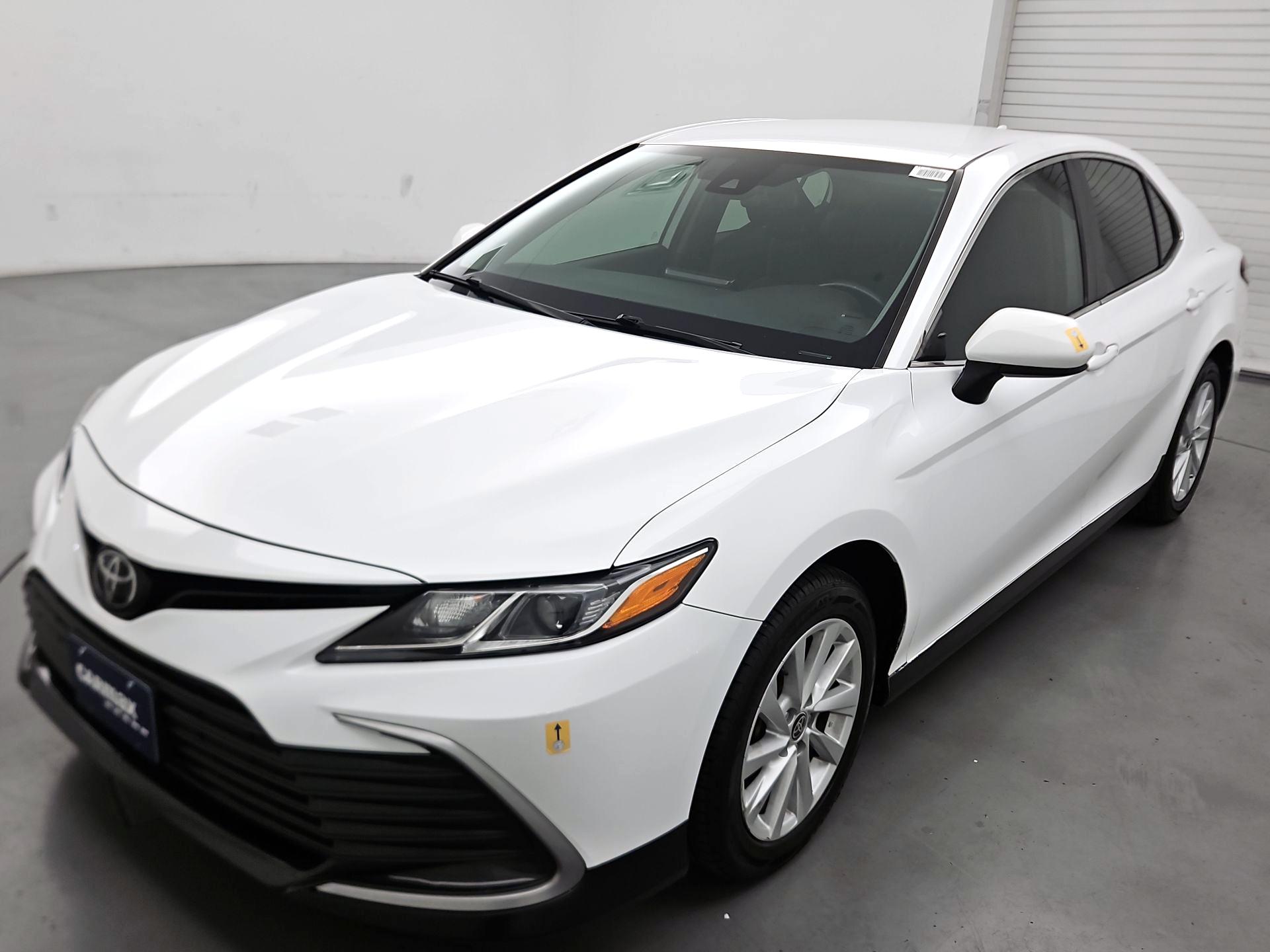 Thumbnail: 2022 Toyota Camry - 3