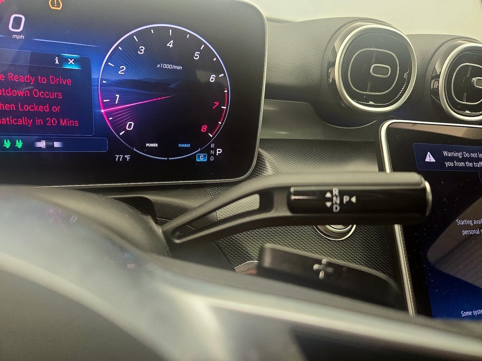 2025 Mercedes-Benz C-Class Sedan C 300 - Photo 18