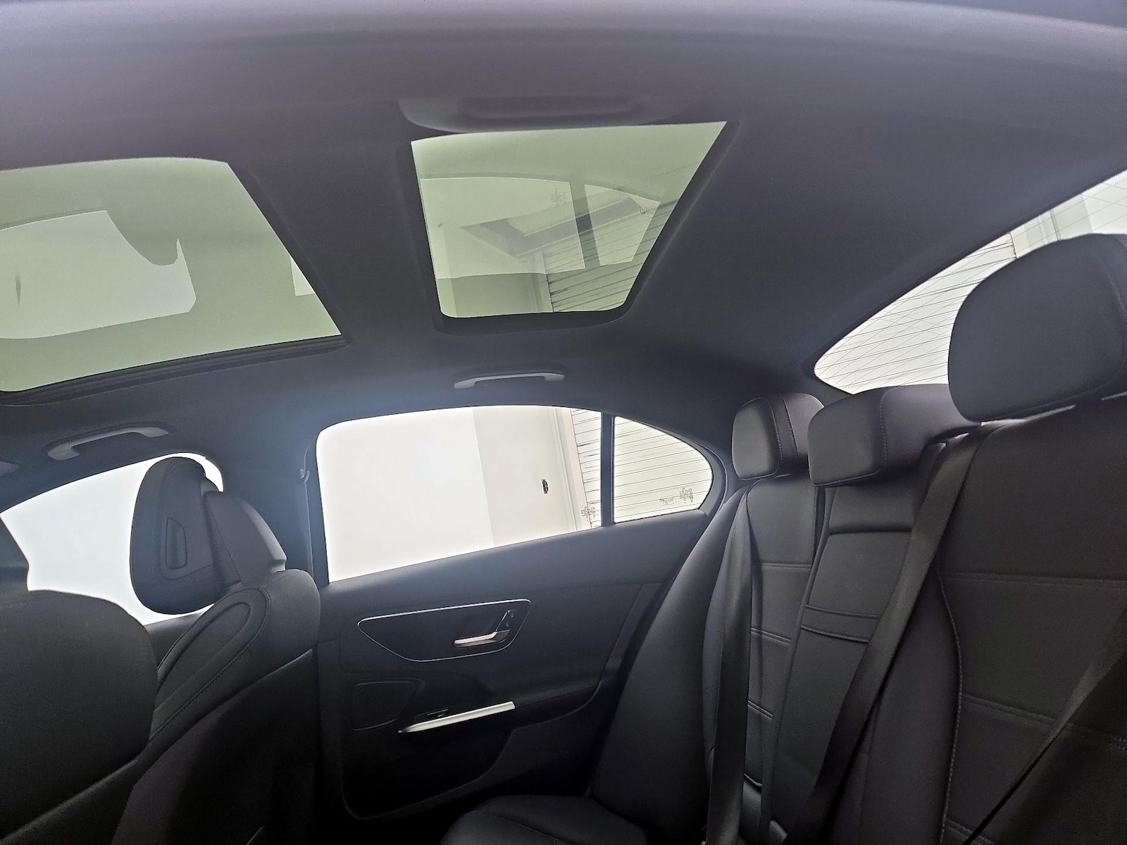 2025 Mercedes-Benz C-Class Sedan C 300 - Photo 24