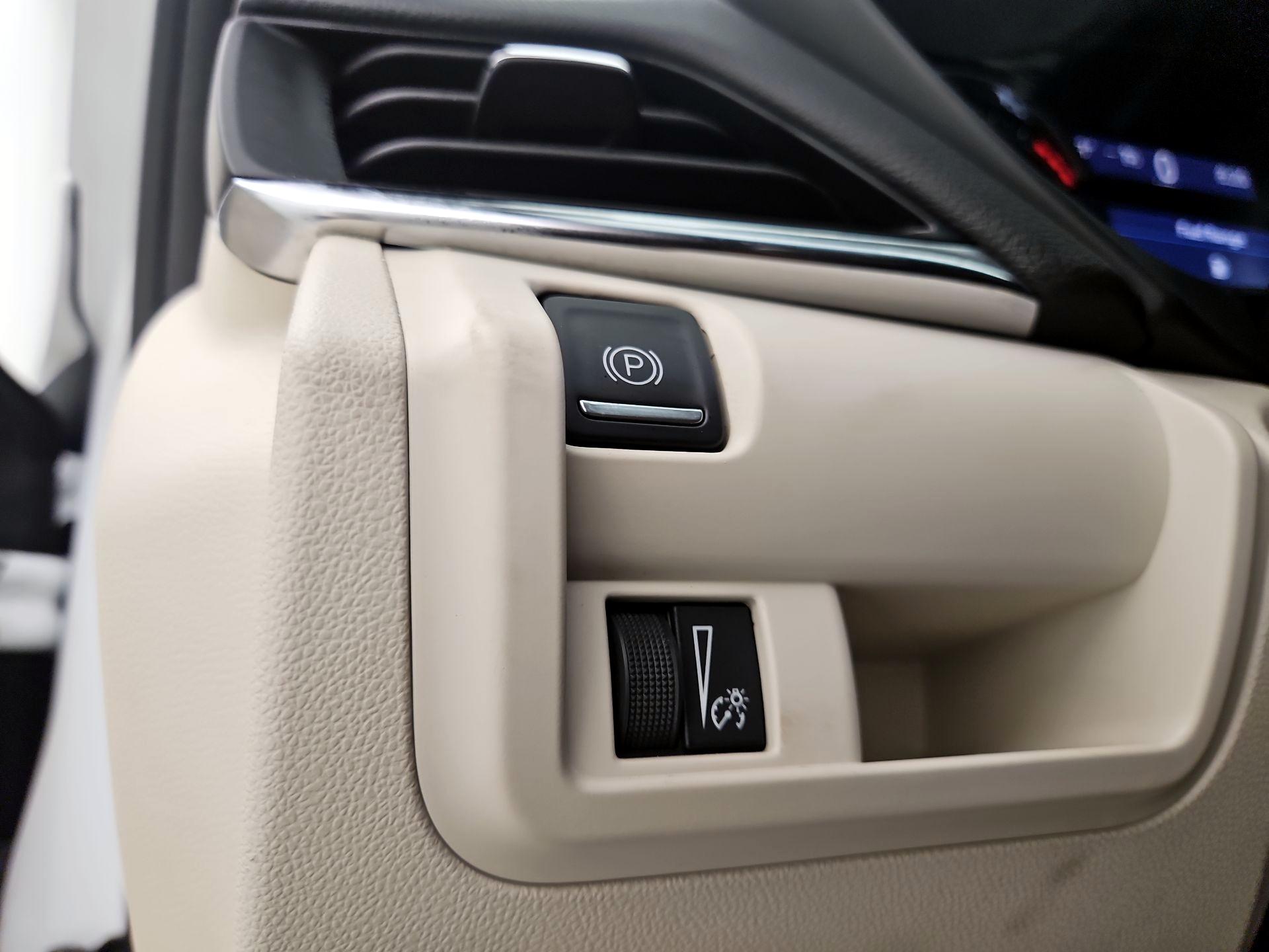 Thumbnail: 2021 Cadillac CT4 - 13
