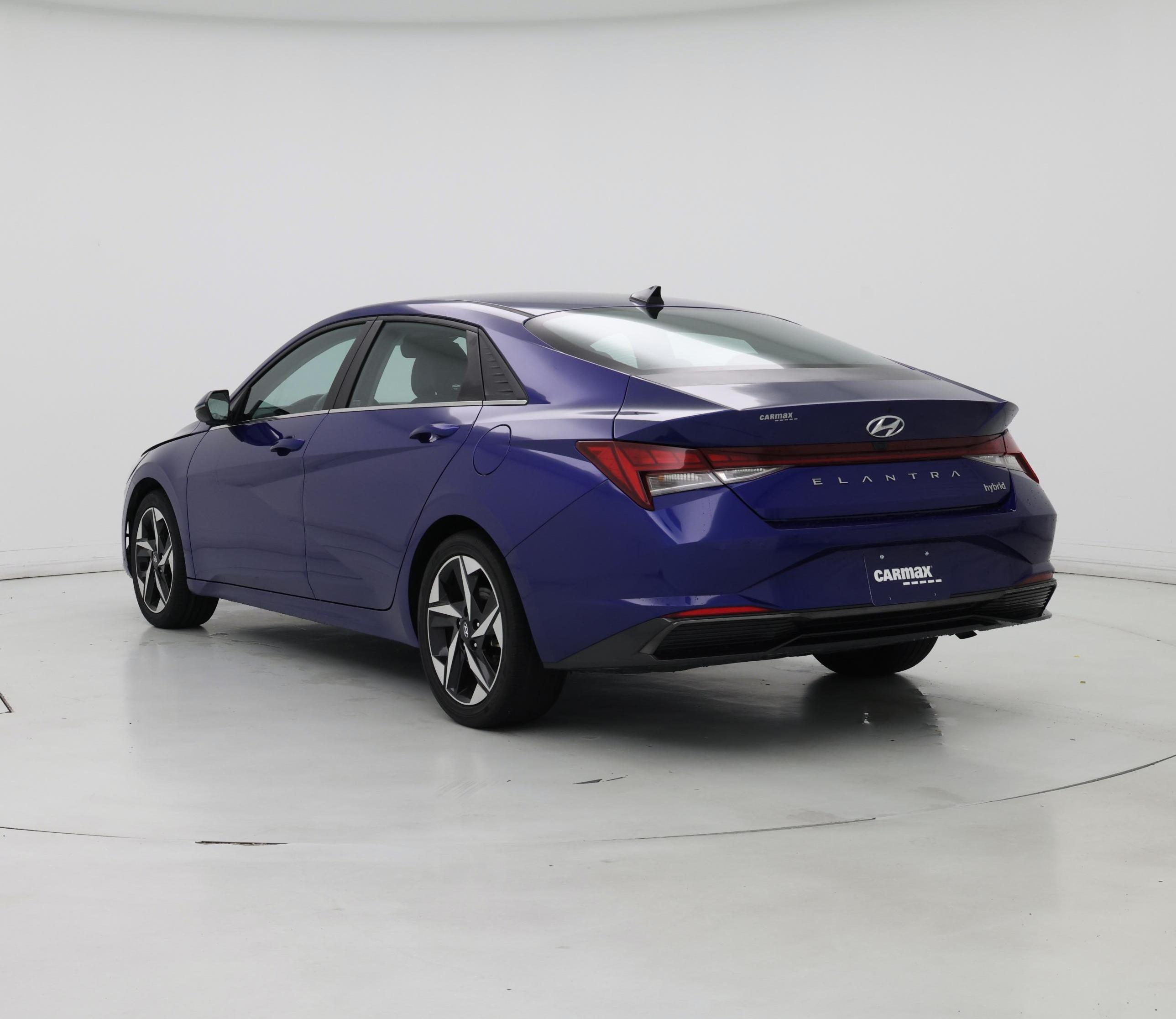 Thumbnail: 2023 Hyundai Elantra - 2