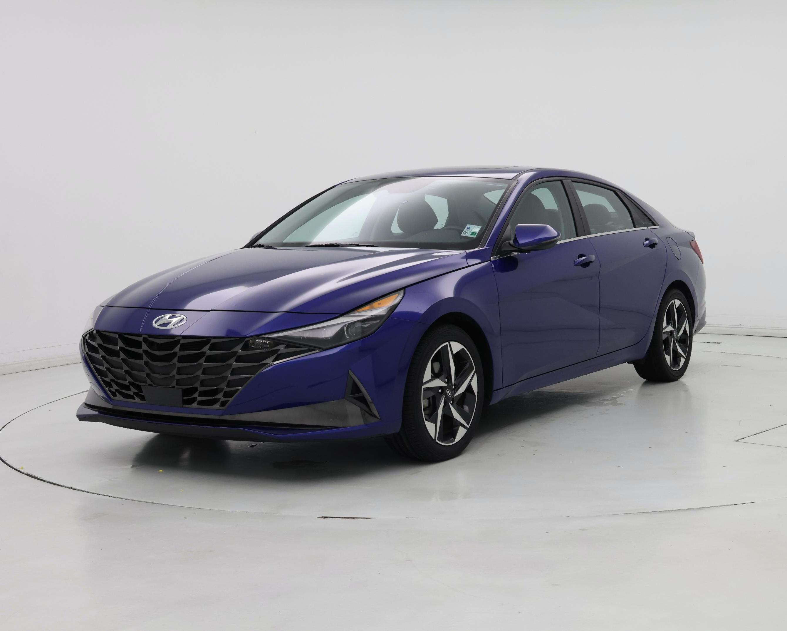Thumbnail: 2023 Hyundai Elantra - 4